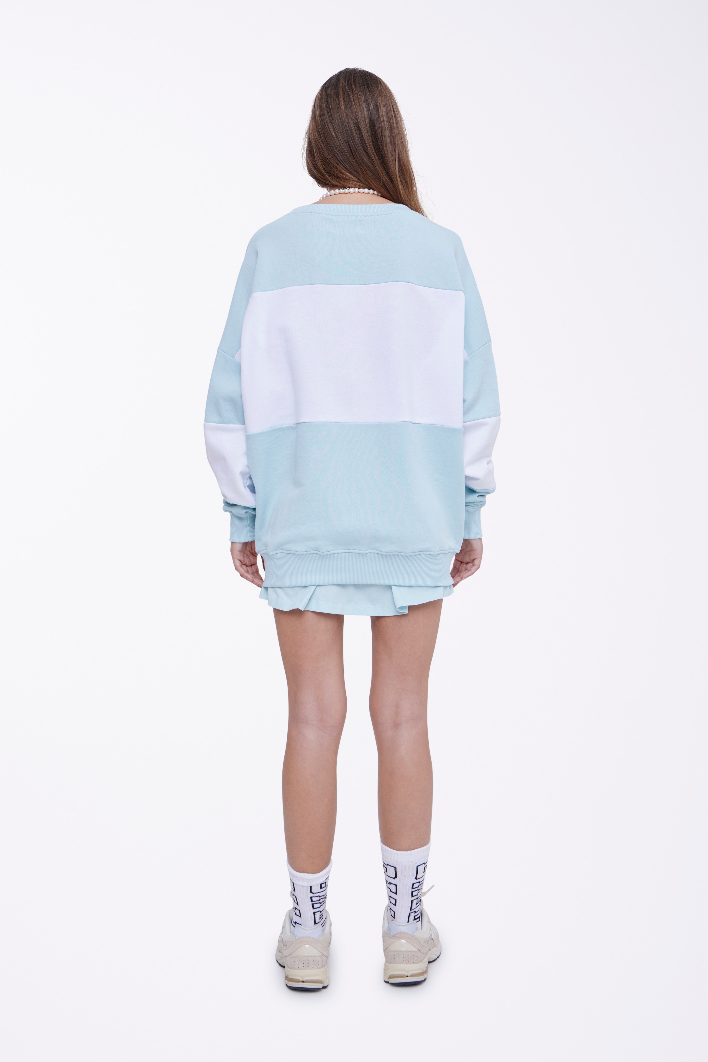 J. ROBINSON SWEATSHIRT LOOKBOOK BACK 50400046-134202