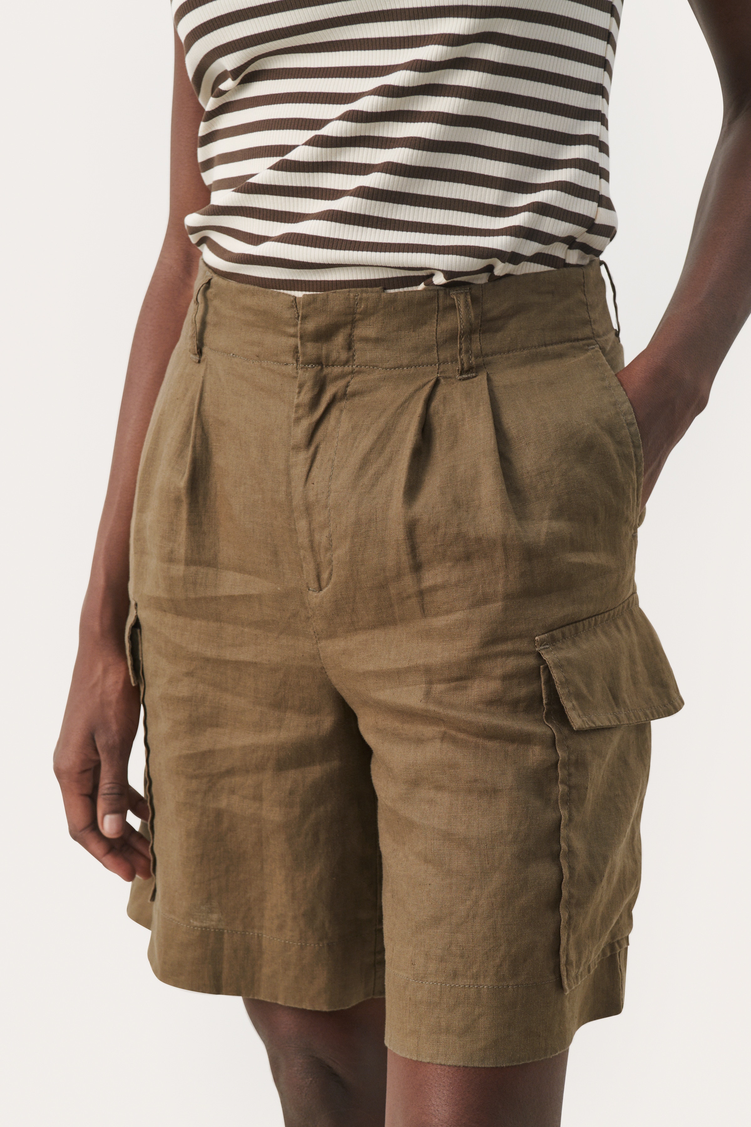 GedictePW Linen shorts LOOKBOOK DETAIL 30308588-190820