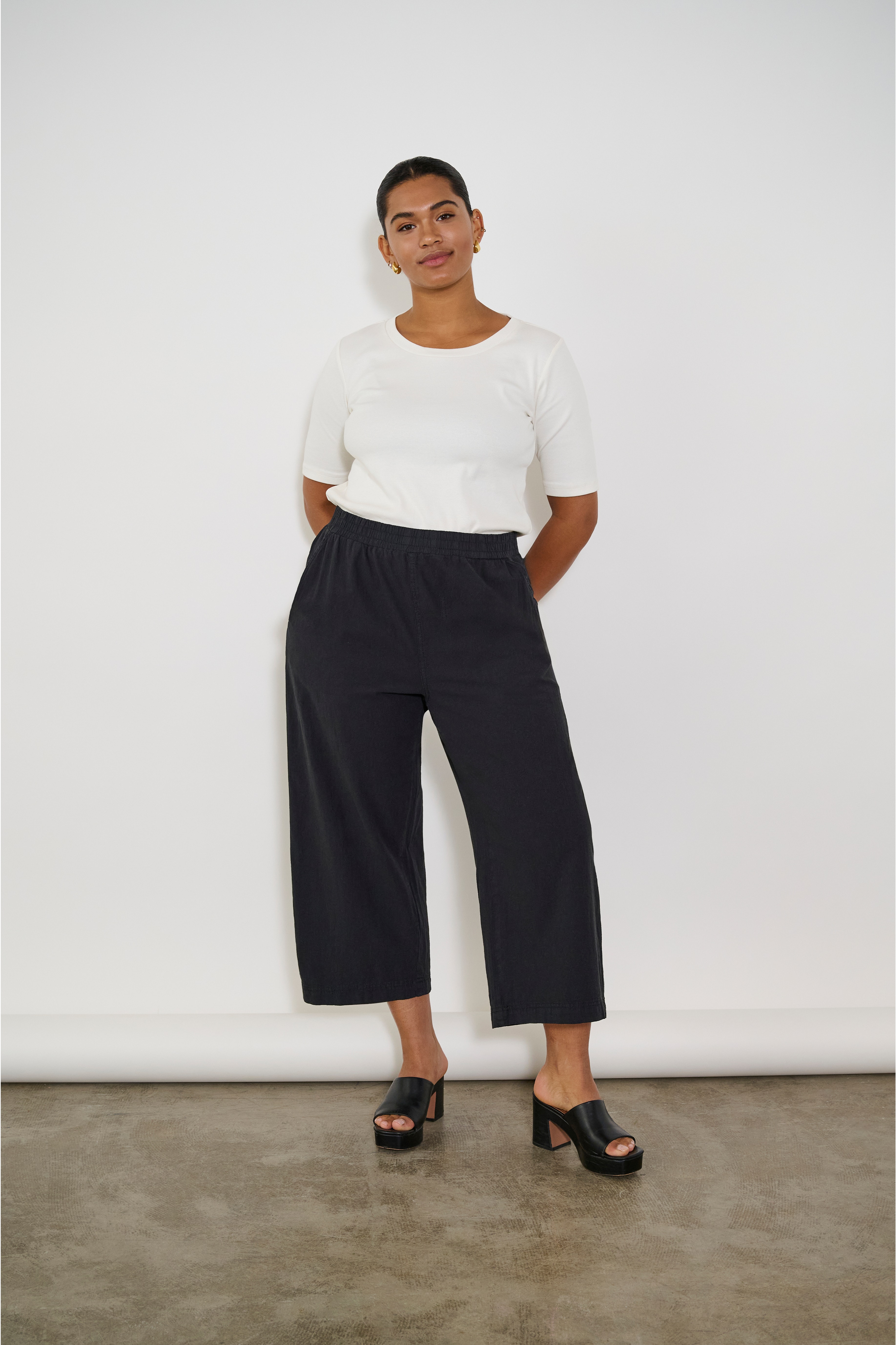 KCnana Culotte Trousers LOCATION NONE 10581488-100121