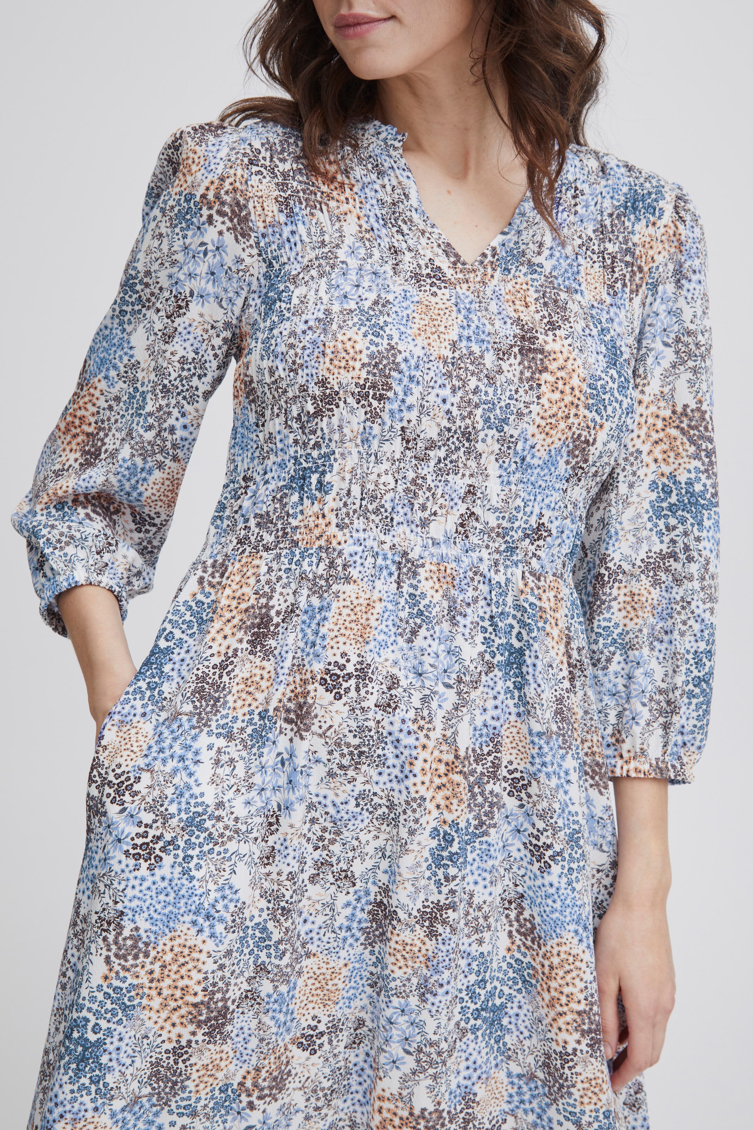 FRLALU Kleid LOOKBOOK DETAIL 20613512-204010
