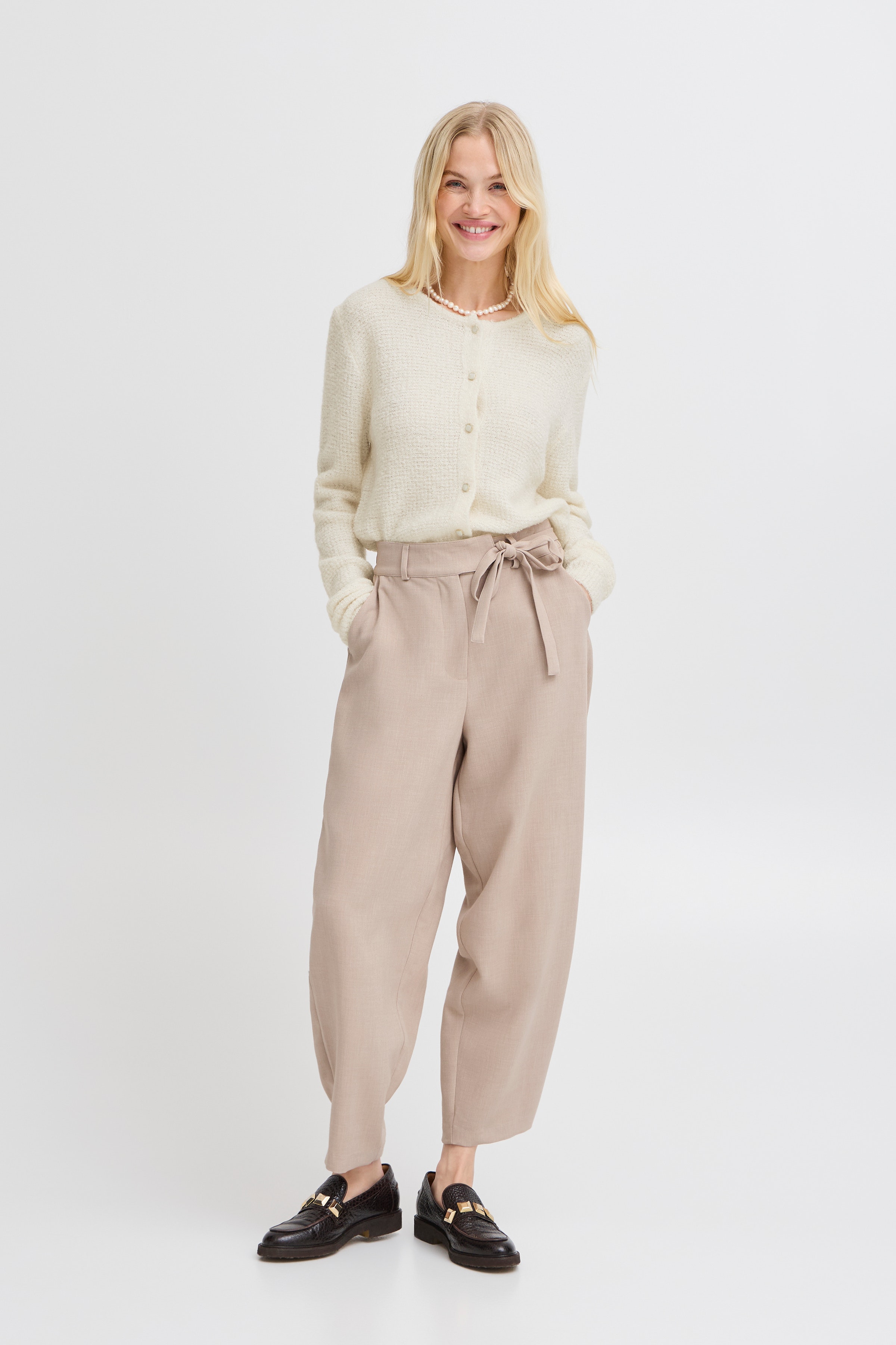 BYMAKKE Cardigan LOOKBOOK FRONT 20816256-130905