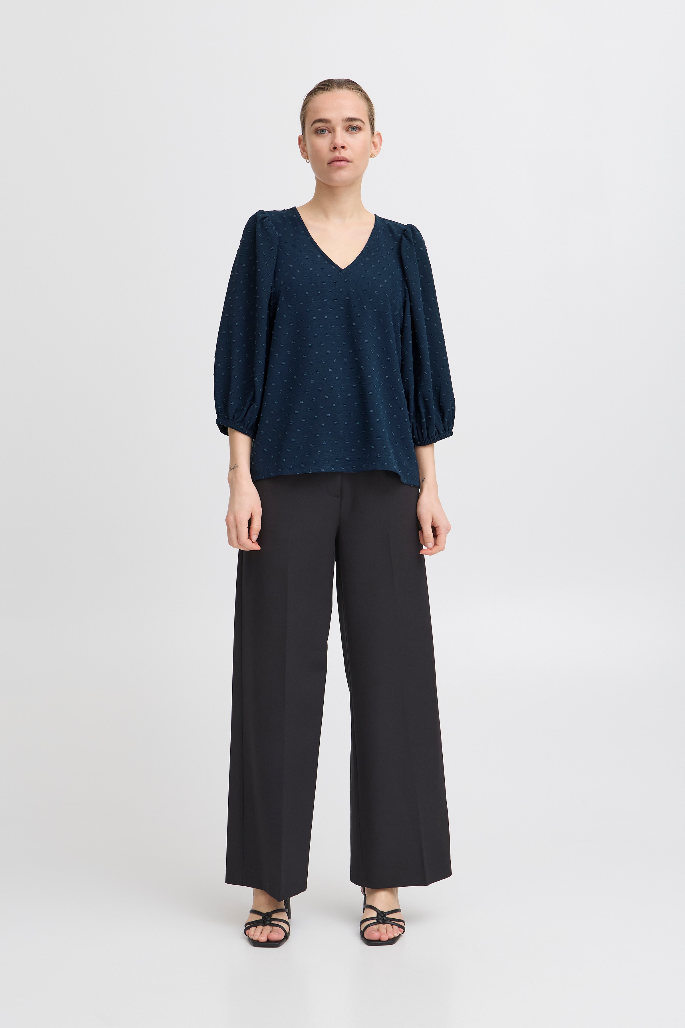 IHZABBY bluser LOOKBOOK FRONT 20122986-194010