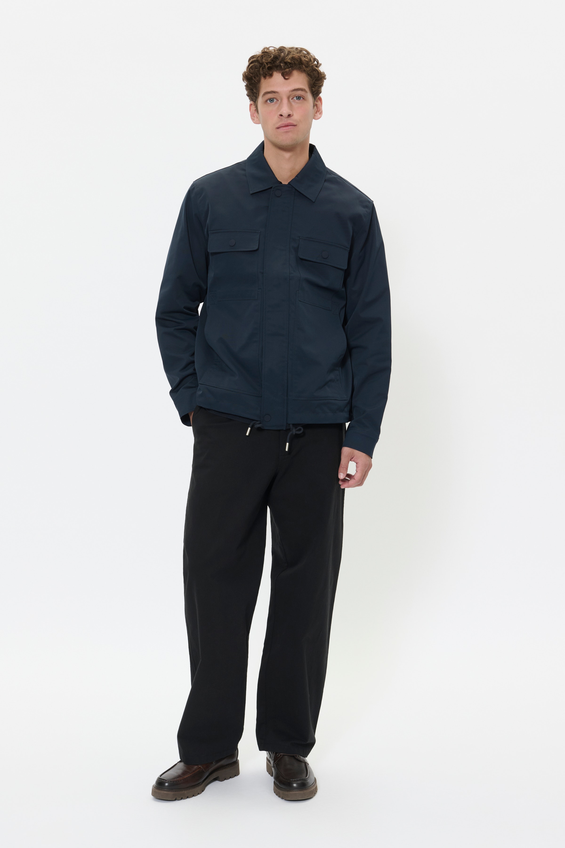 MAparkmead Outerwear LOOKBOOK FRONT 30207133-194011