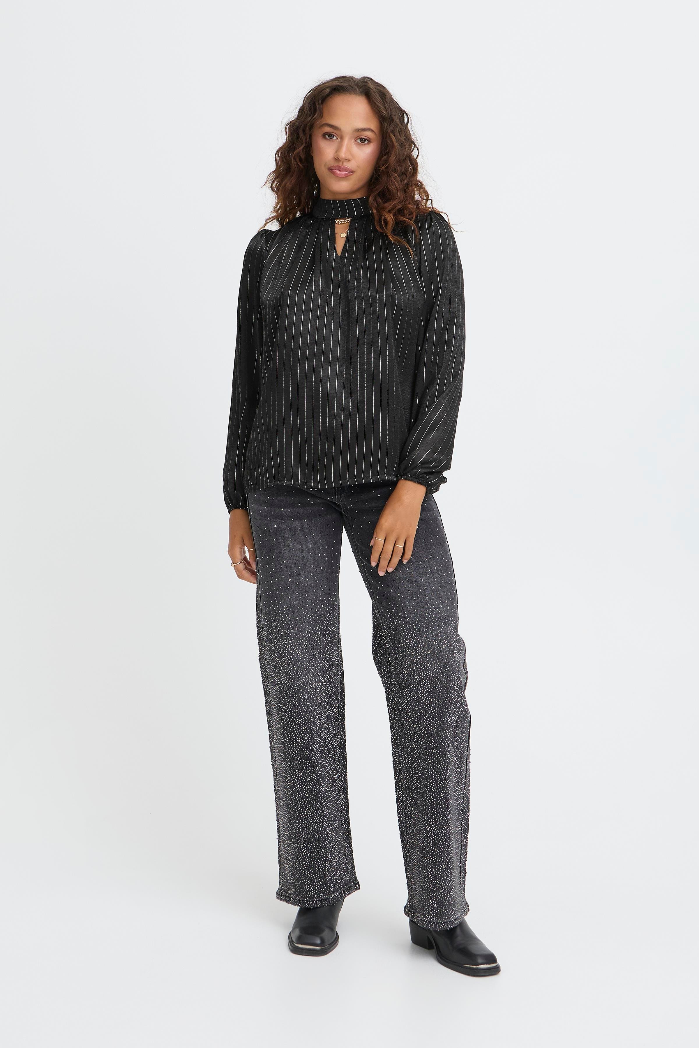 SBDAISY Bluse LOOKBOOK FRONT 22101116-190303