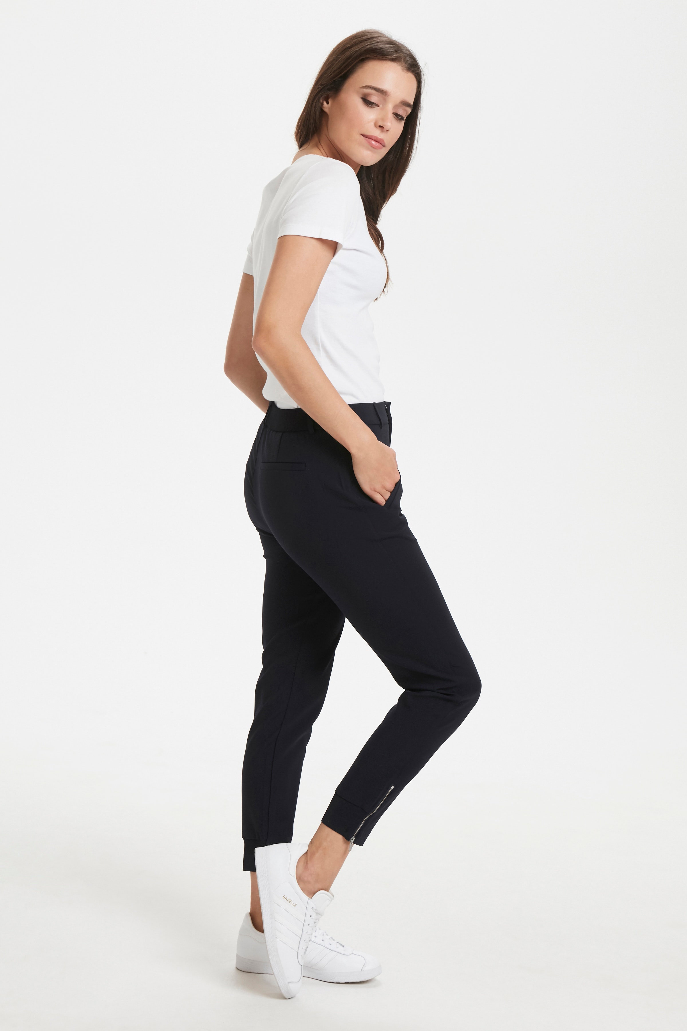 Nica Trousers LOOKBOOK BACK 30100753-10299