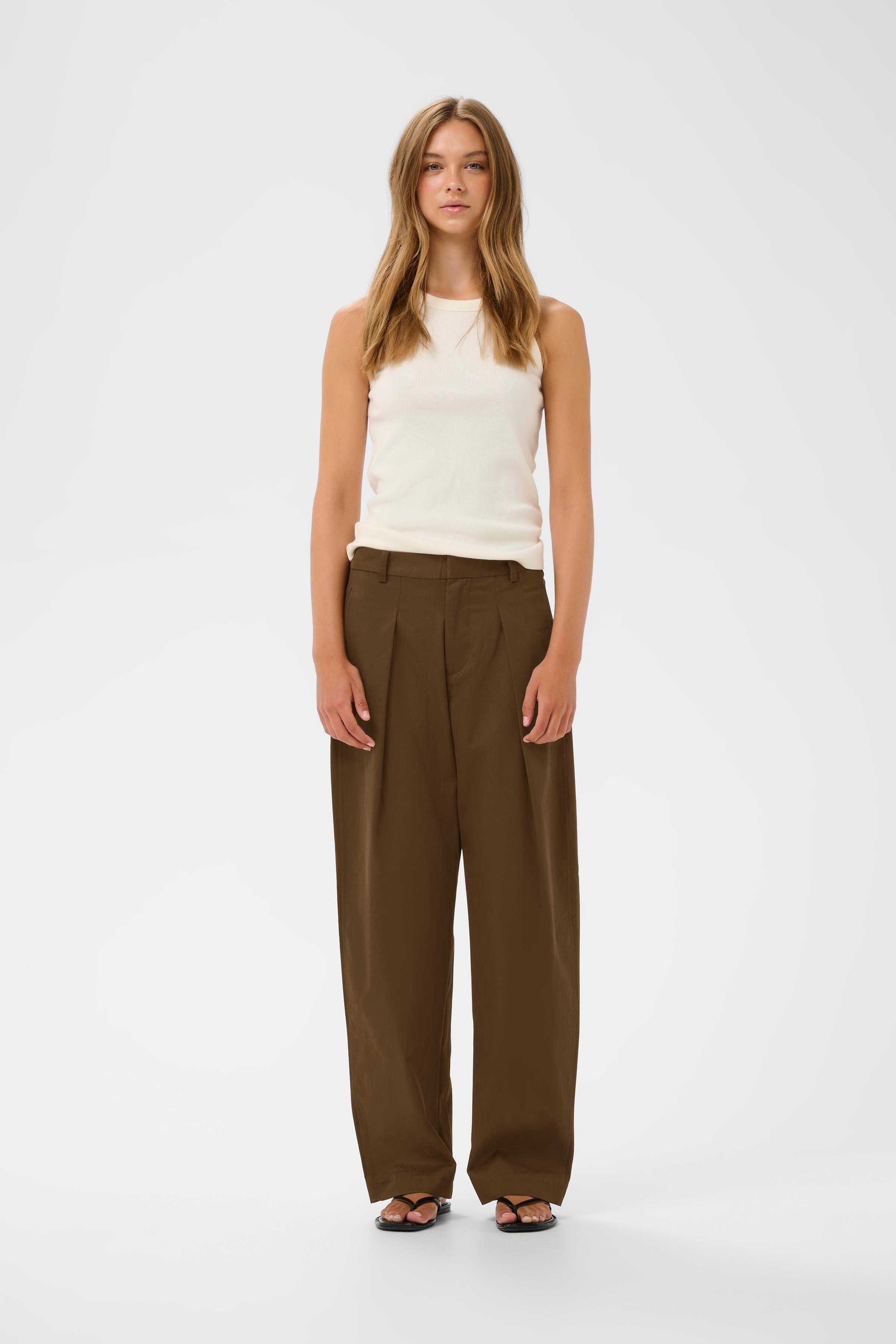 TinikkaIW Hose LOOKBOOK FRONT 30111163-190815