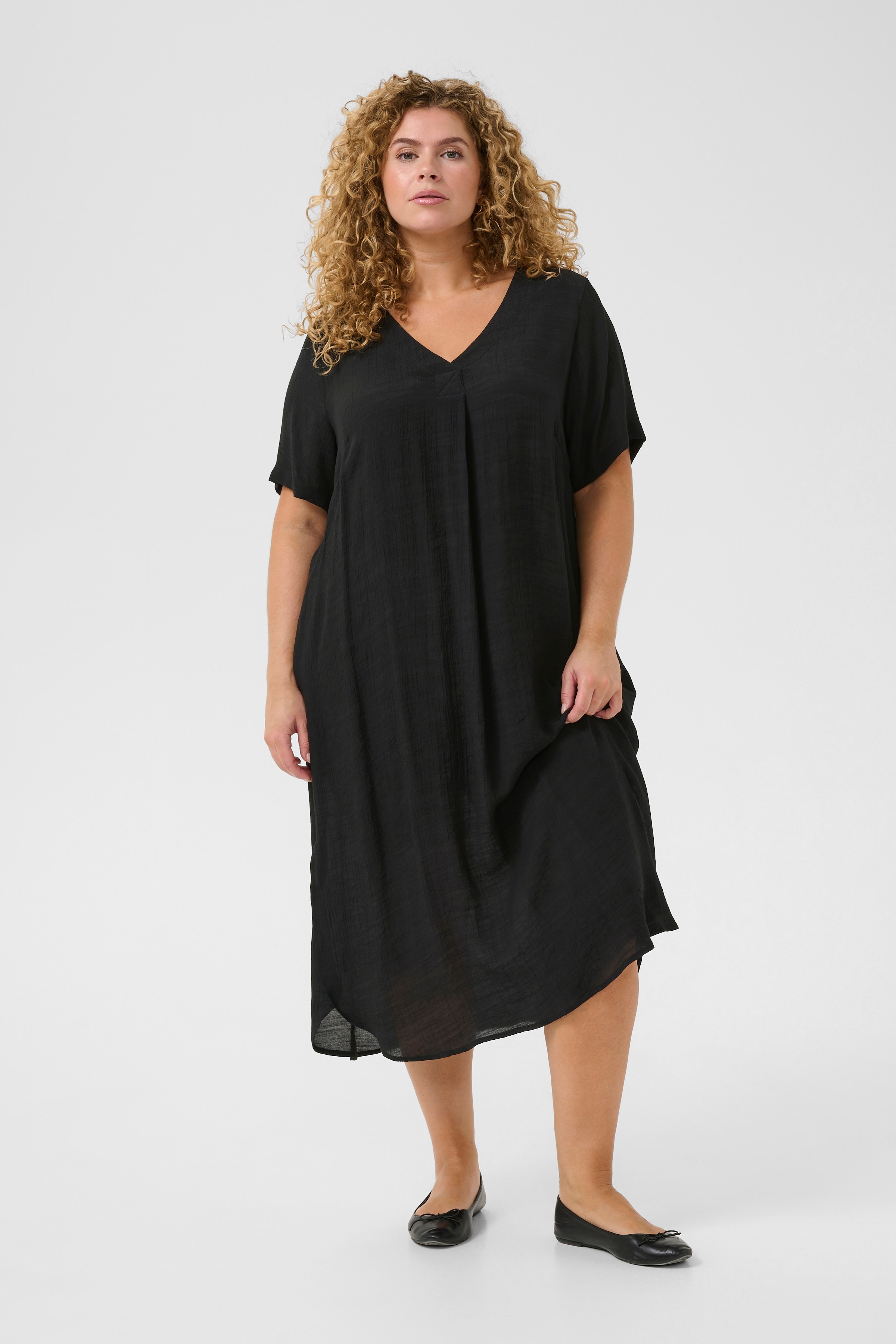 KCalia Robe LOOKBOOK FRONT 10583464-100121