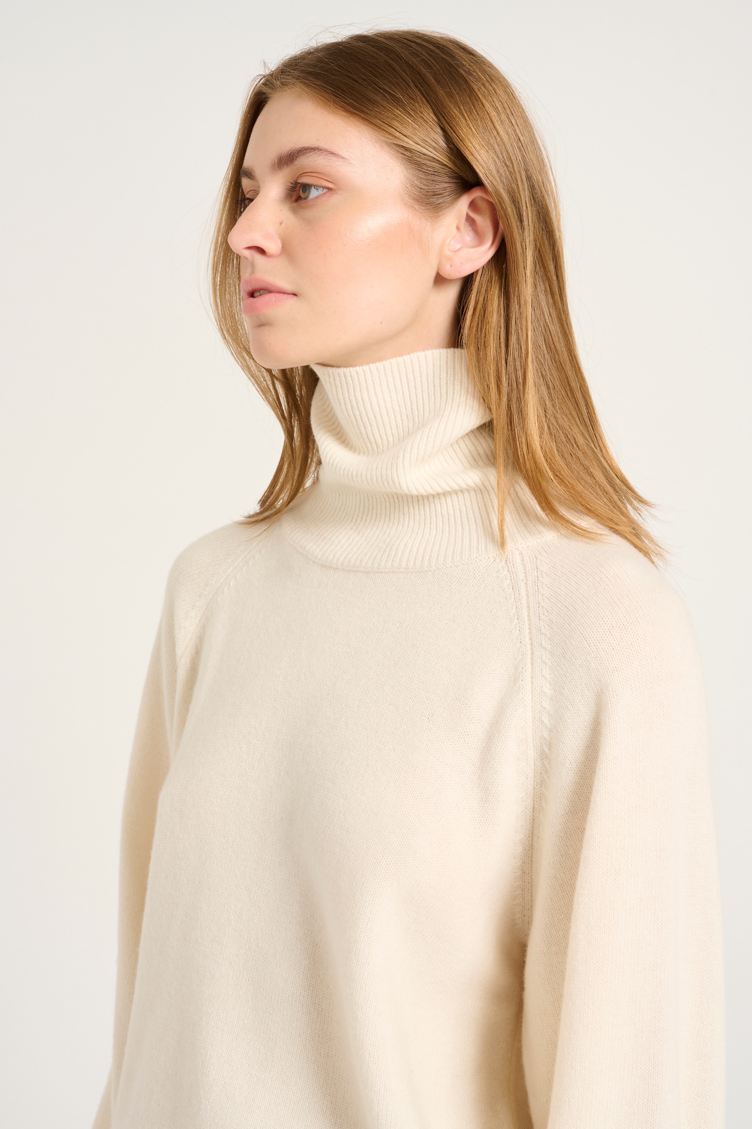 ManziGZ Pullover LOOKBOOK FRONT 10909328-110103