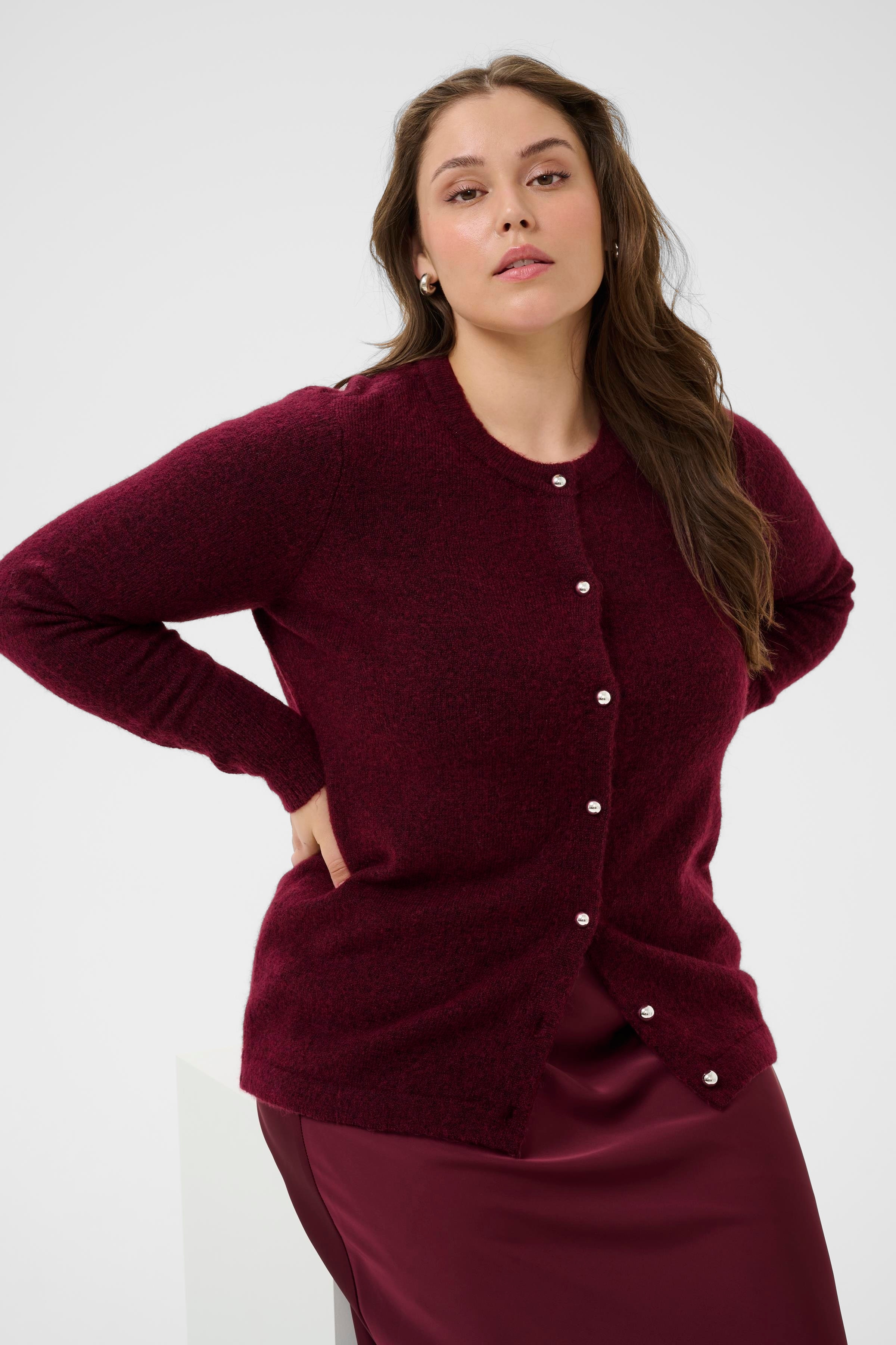 KCniela Cardigan LOOKBOOK DETAIL 10583699-191528