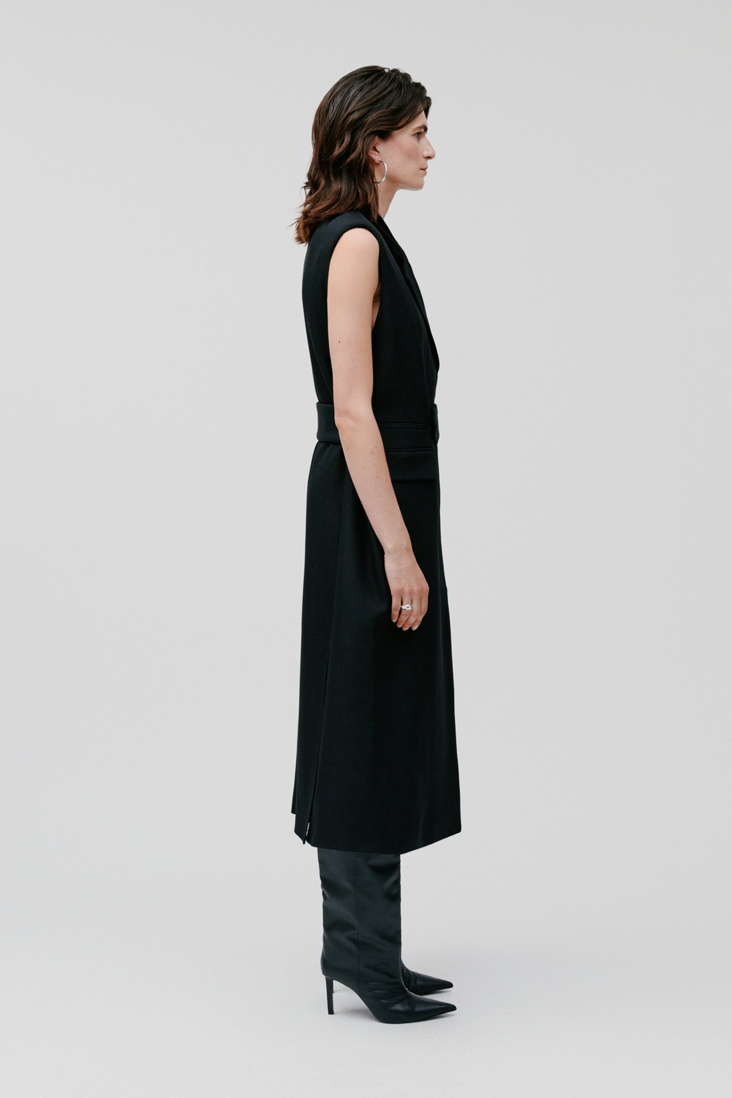 CORI VEST LOOKBOOK FRONT 30600566-BK999