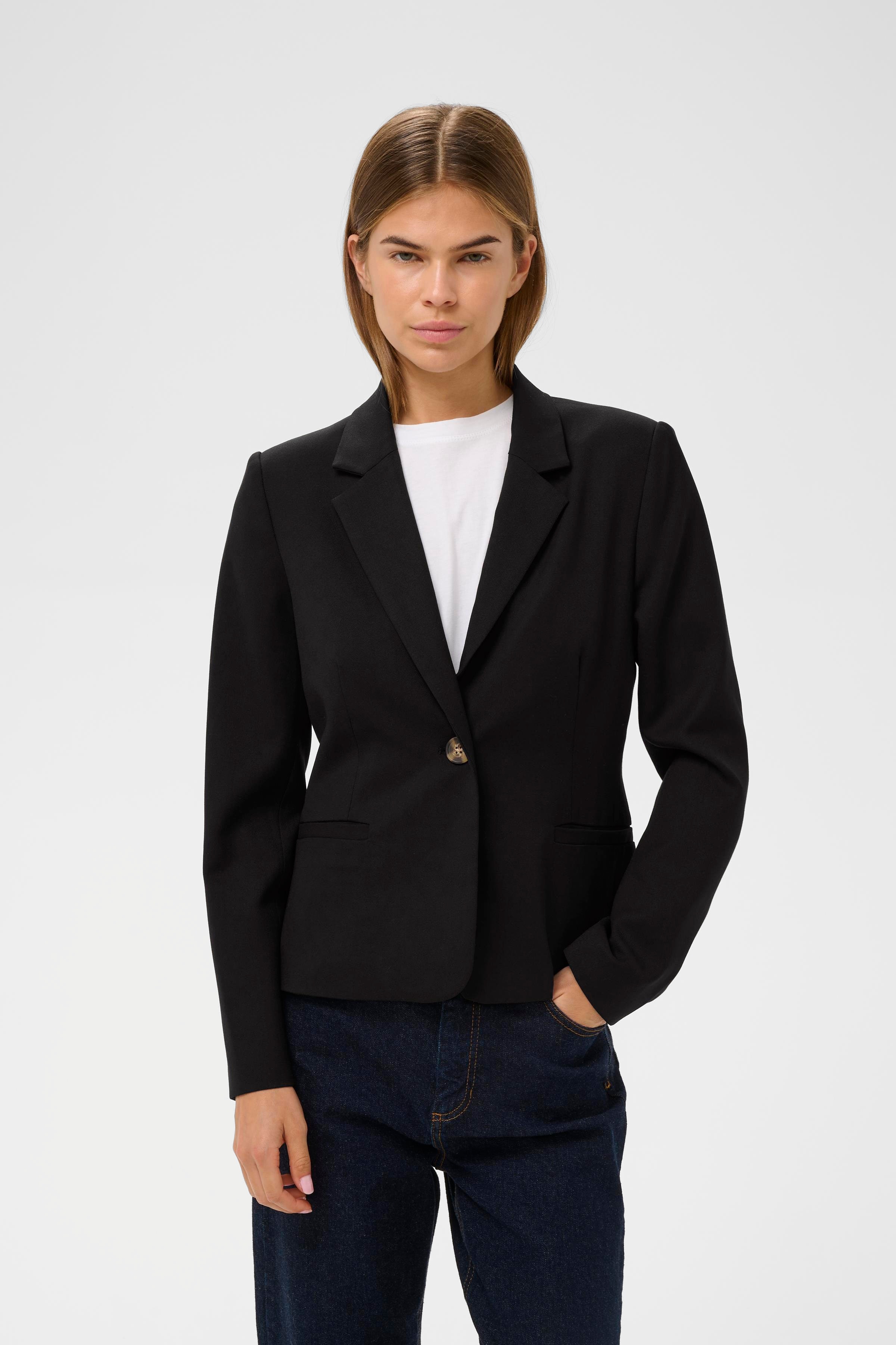 YuktaIW Blazer LOOKBOOK FRONT 30111236-194008