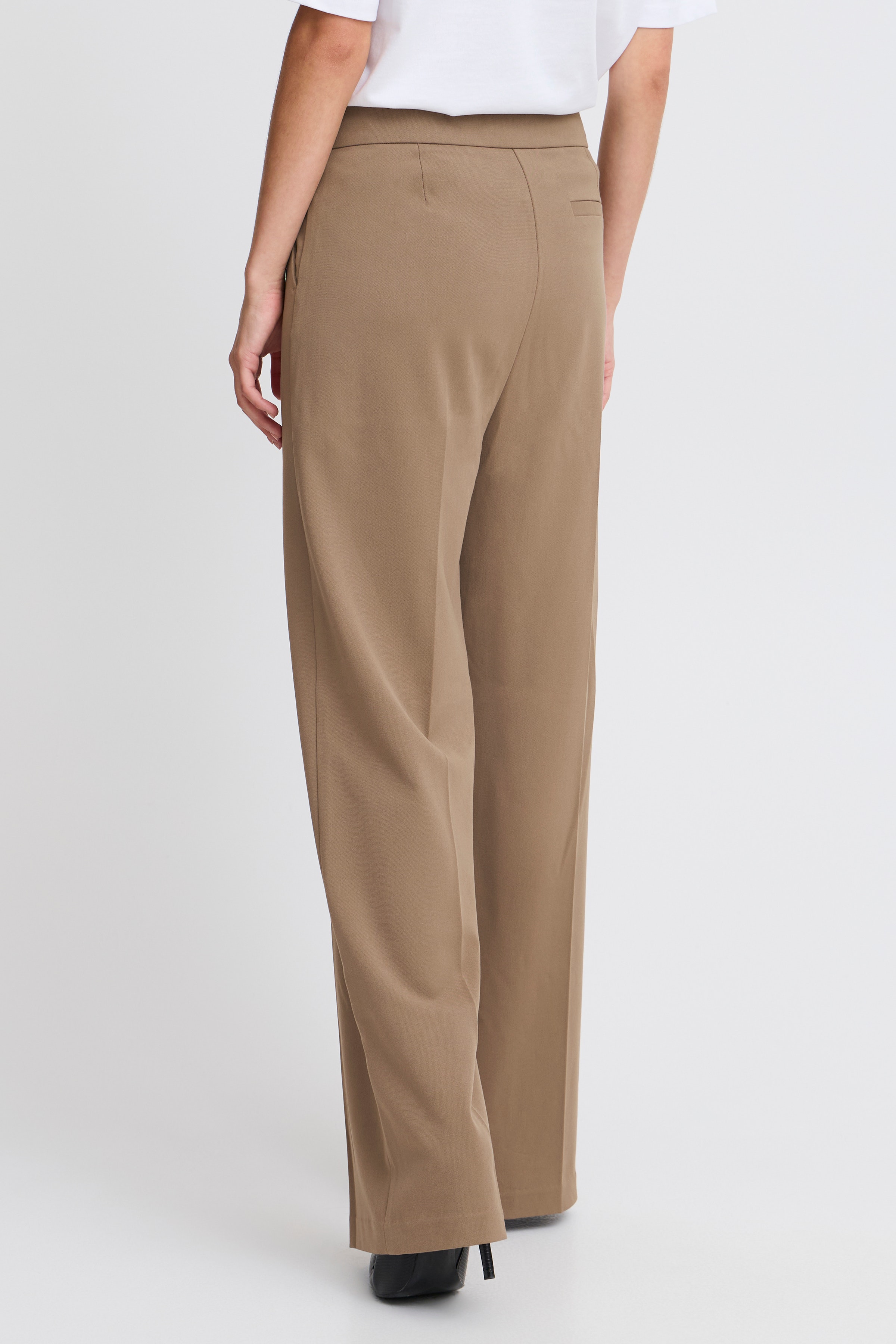 BYELLAN Hose LOOKBOOK BACK 20815369-181112