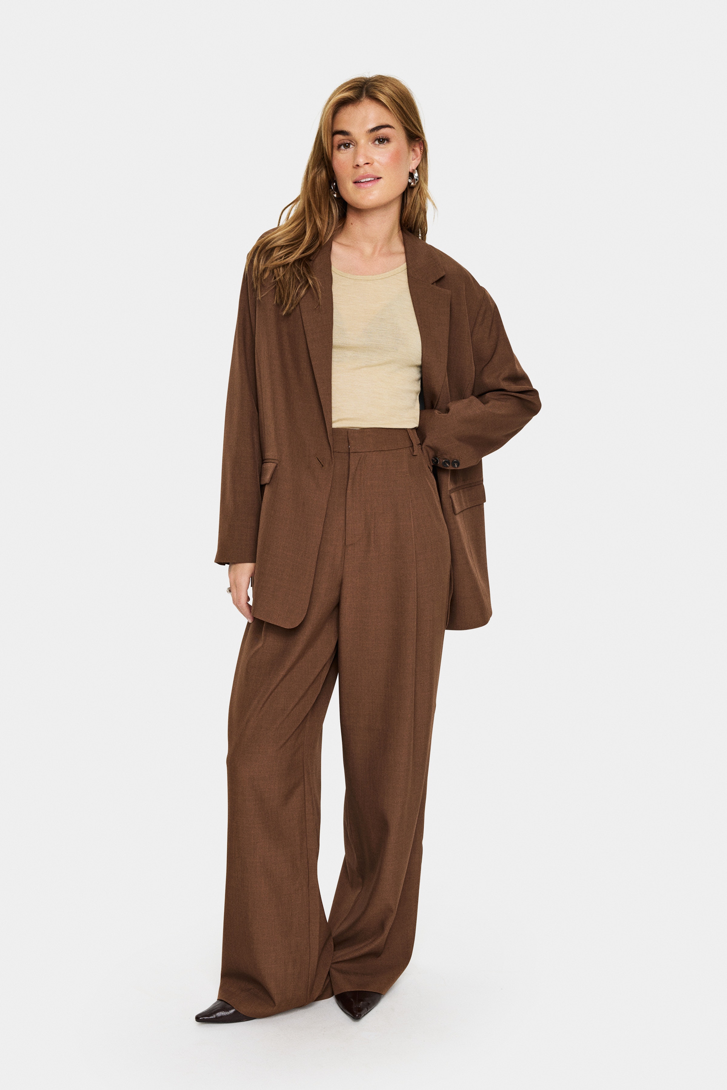 MaddisonSZ Trousers LOOKBOOK FRONT 30514418-191224