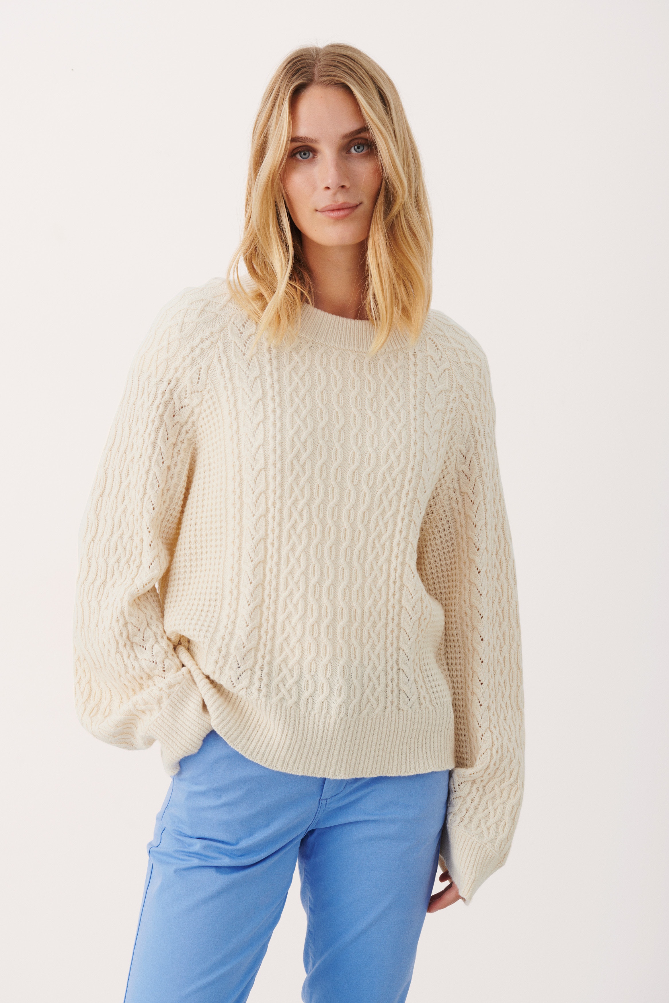 ViePW Pullover LOOKBOOK FRONT 30307429-120304
