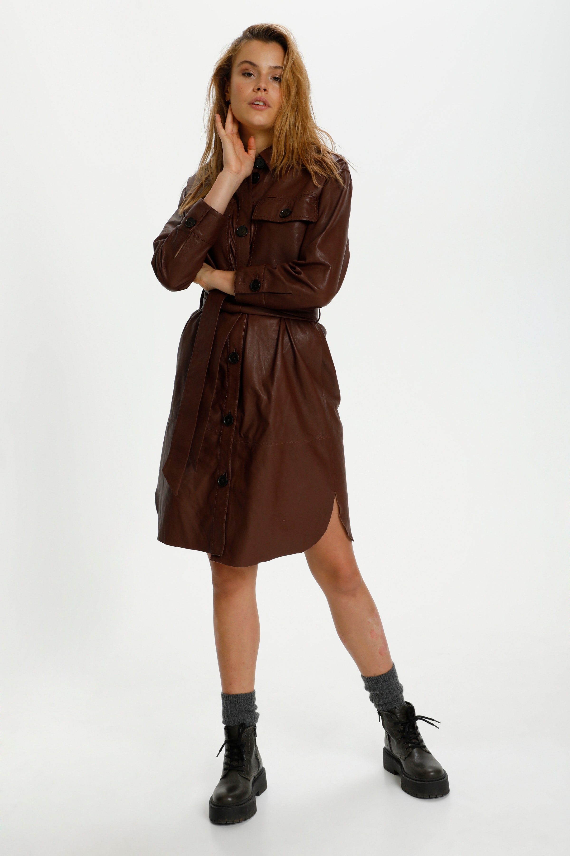 IbenSZ Dress

 LOCATION NONE 30511344-191436
