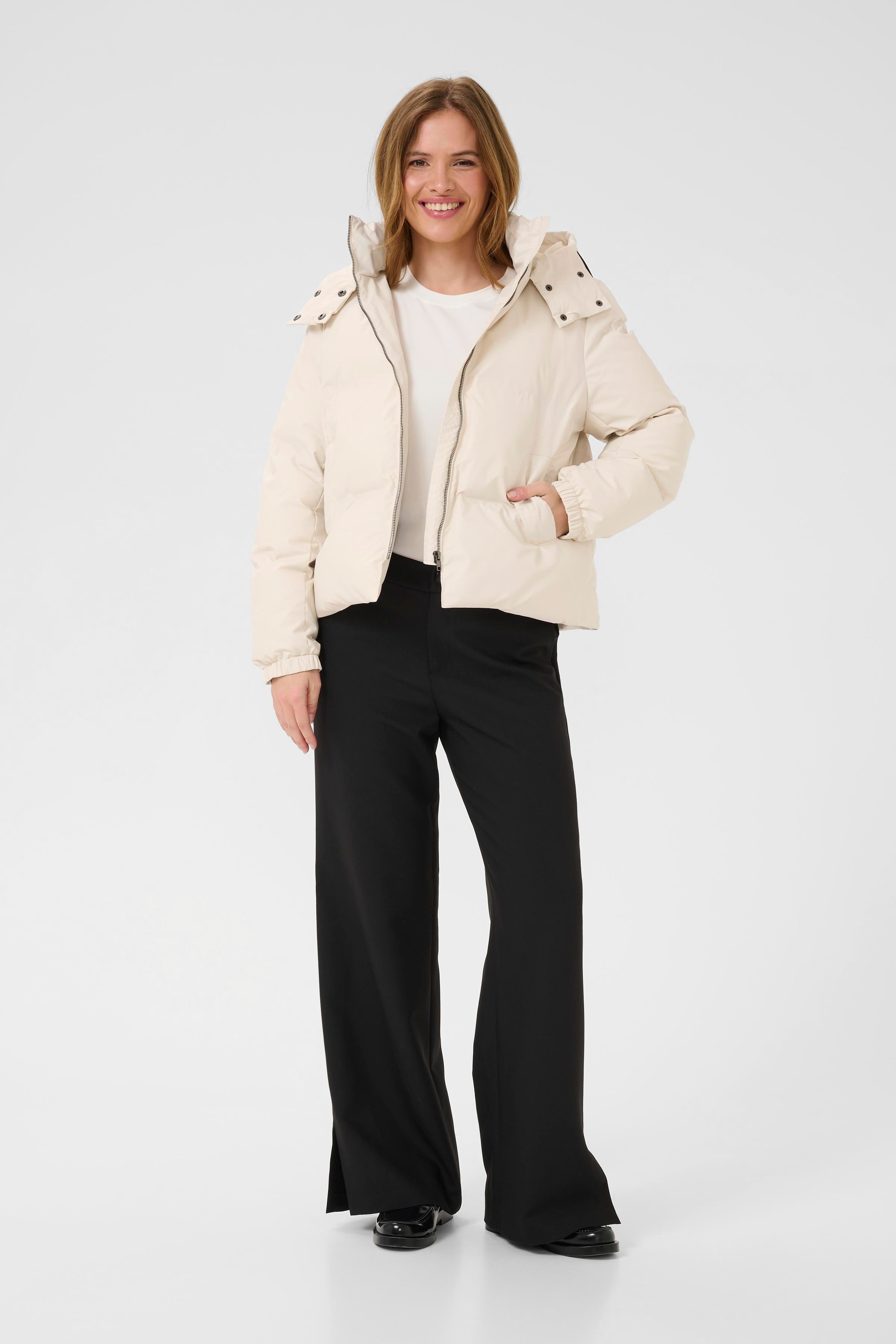 CUcelinda Kort pufferjakke LOOKBOOK FRONT 50112028-120304