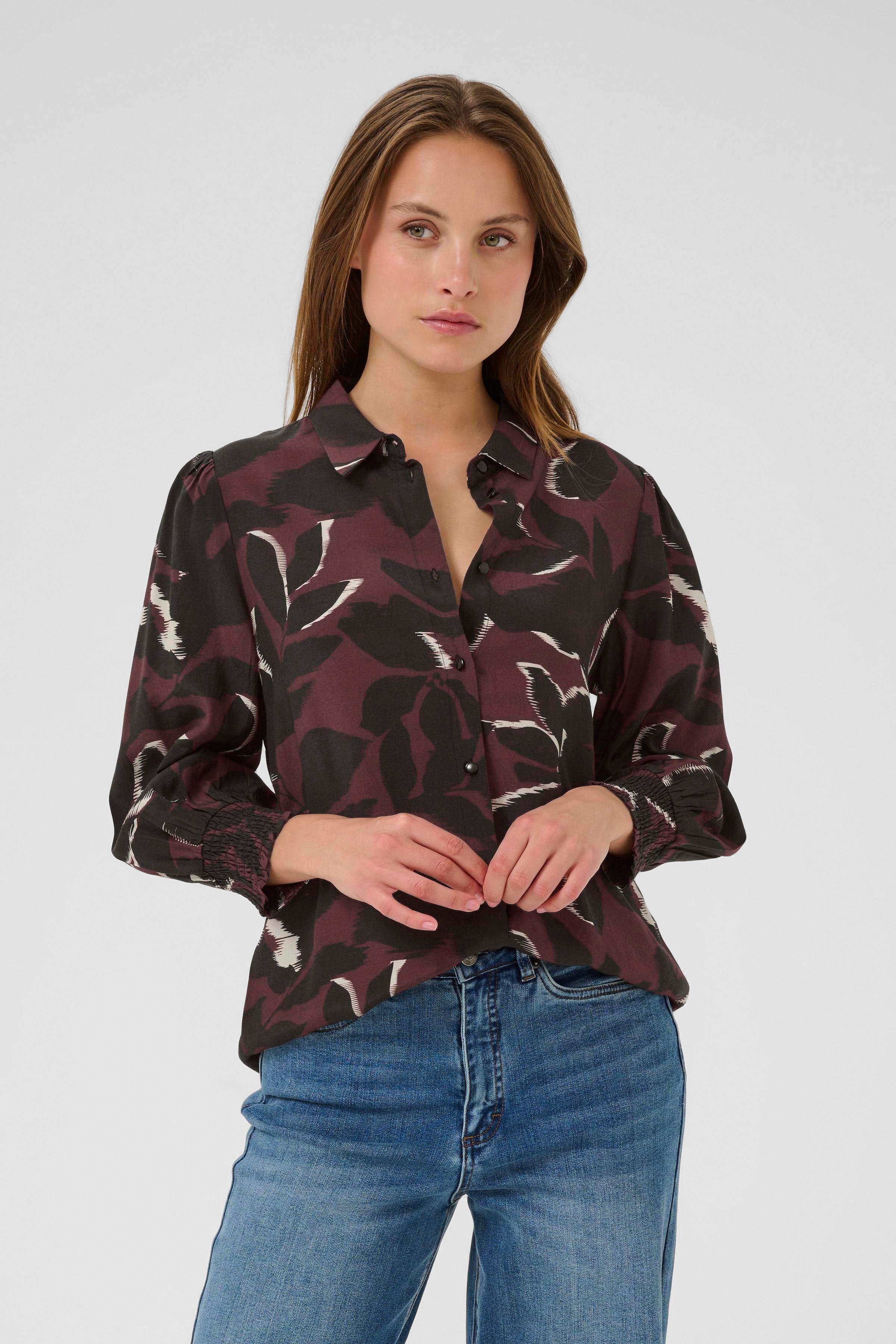 KAmille Hemd LOOKBOOK FRONT 10510719-108224