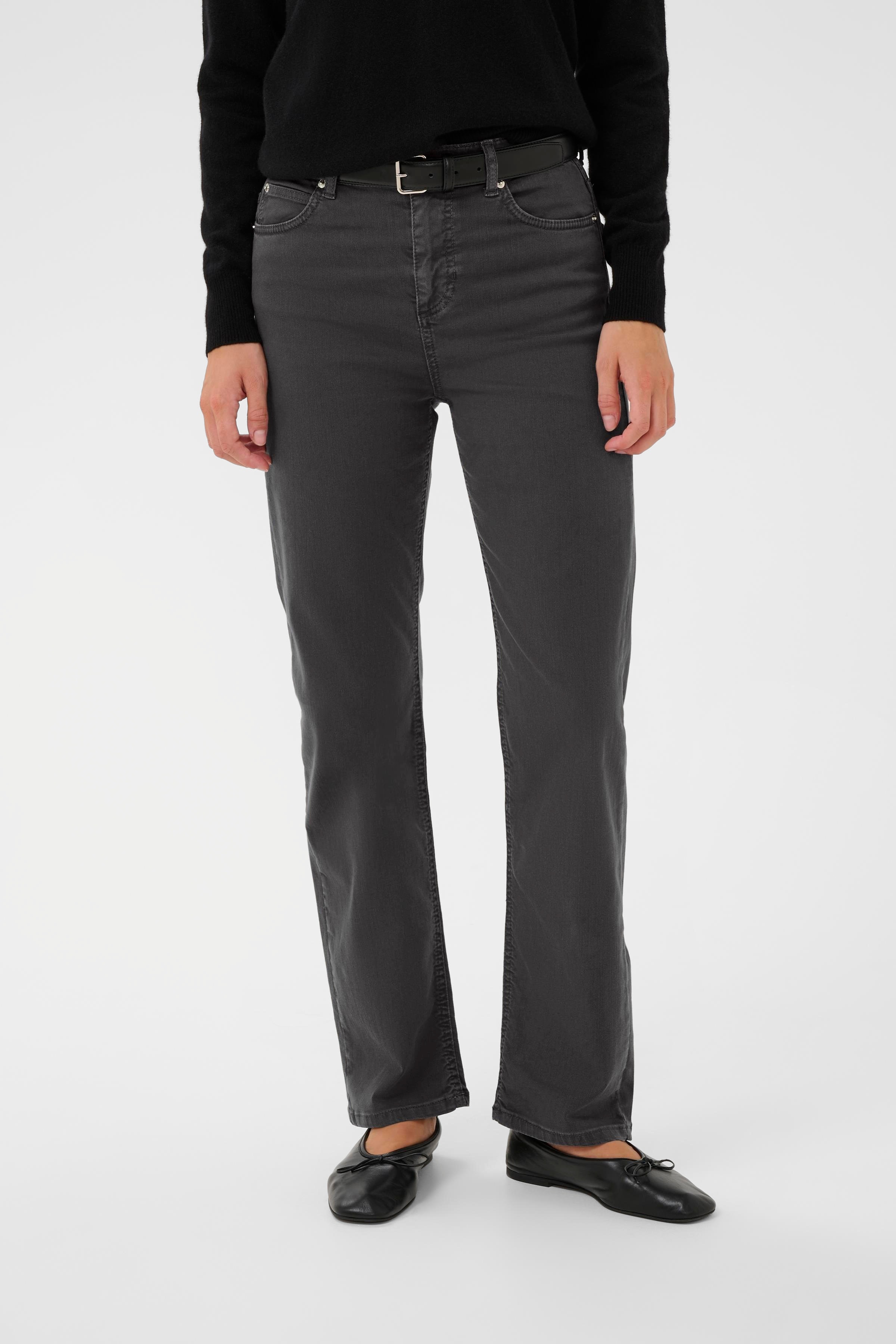 CARLINAIW Jeans LOOKBOOK FRONT 30112311-190205