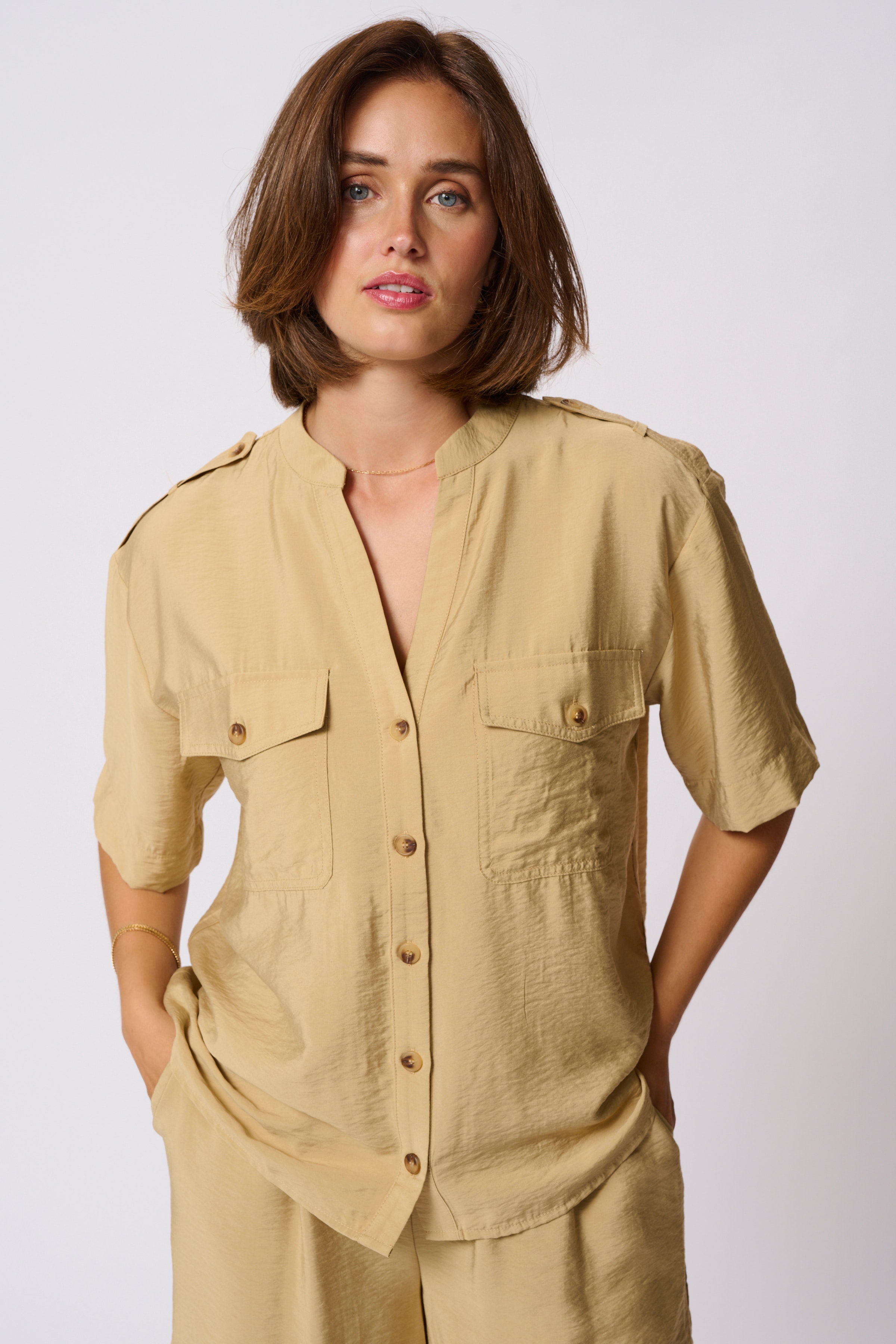 KAflorence Skjorta LOOKBOOK FRONT 10509929-161120