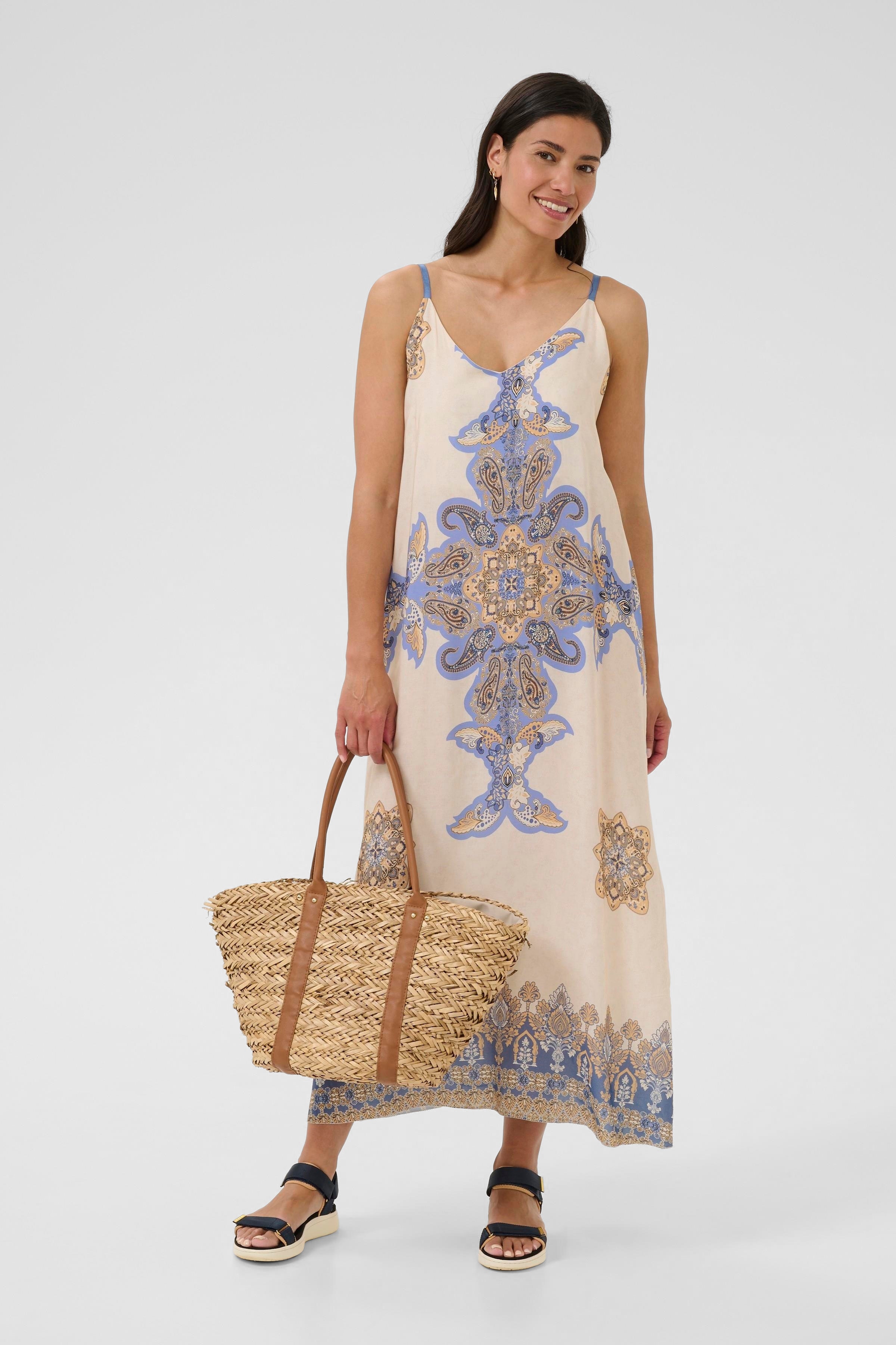 BPkarola Klänning LOOKBOOK FRONT 40103566-400802