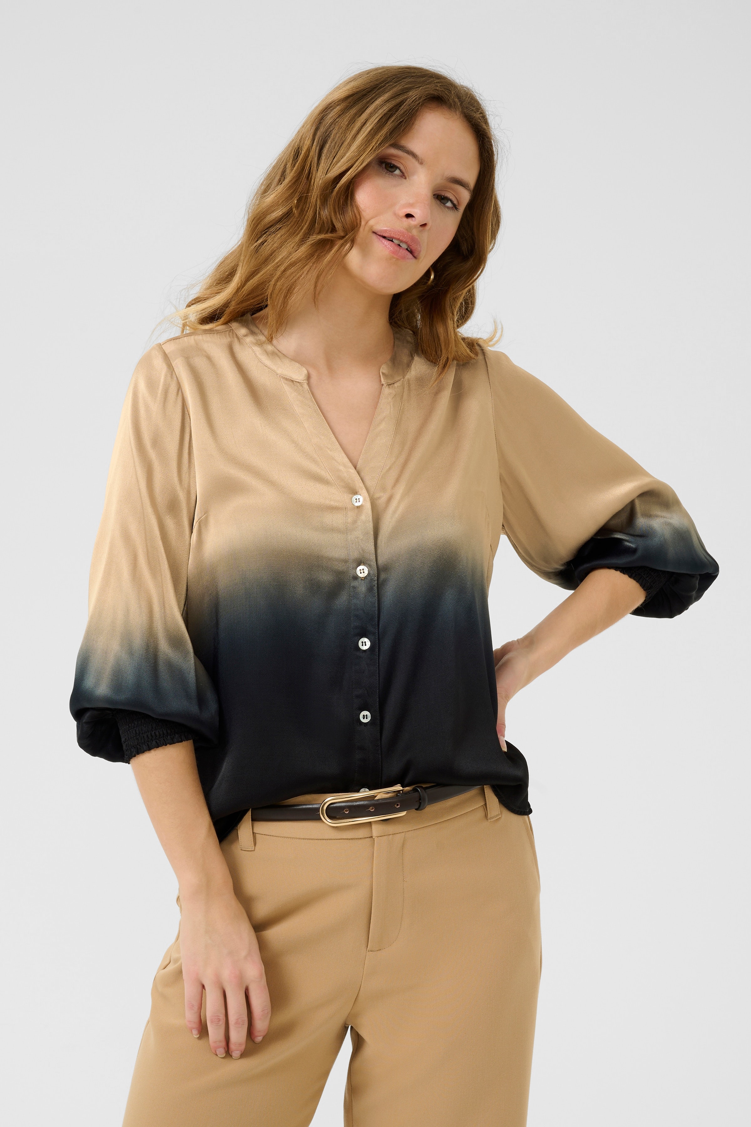 CUberry Bluse LOOKBOOK FRONT 50112078-107988