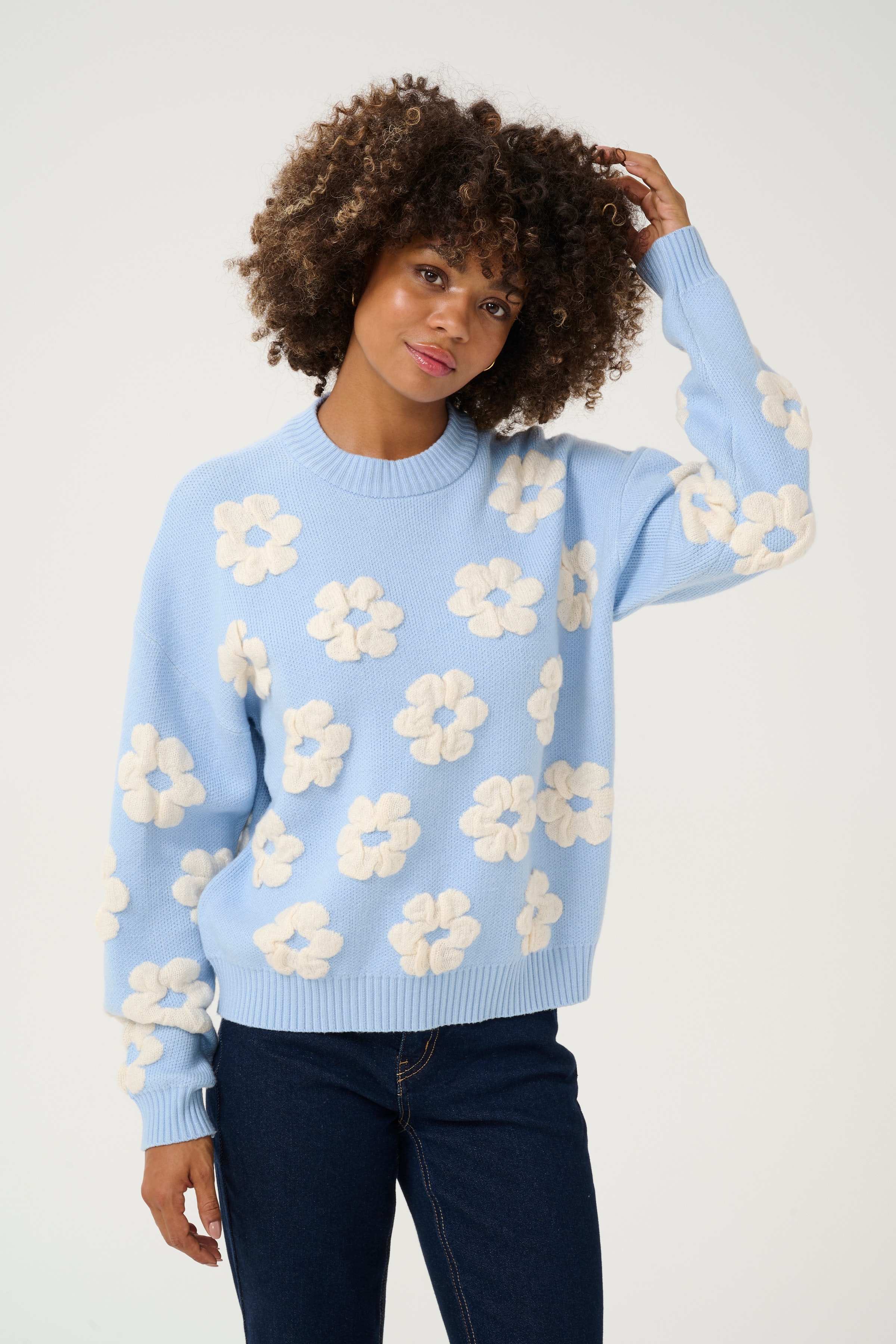 CUcharla Pullover LOOKBOOK FRONT 50111365-144115