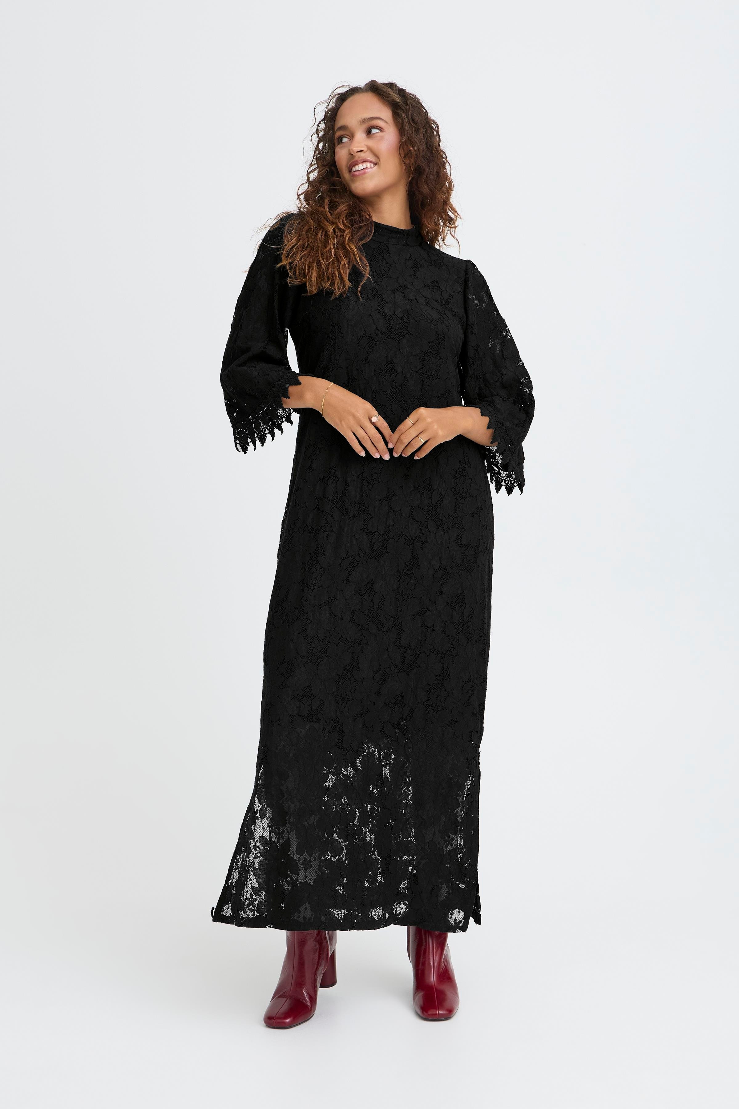 SBLAZERO Kjole LOOKBOOK FRONT 22101083-190303