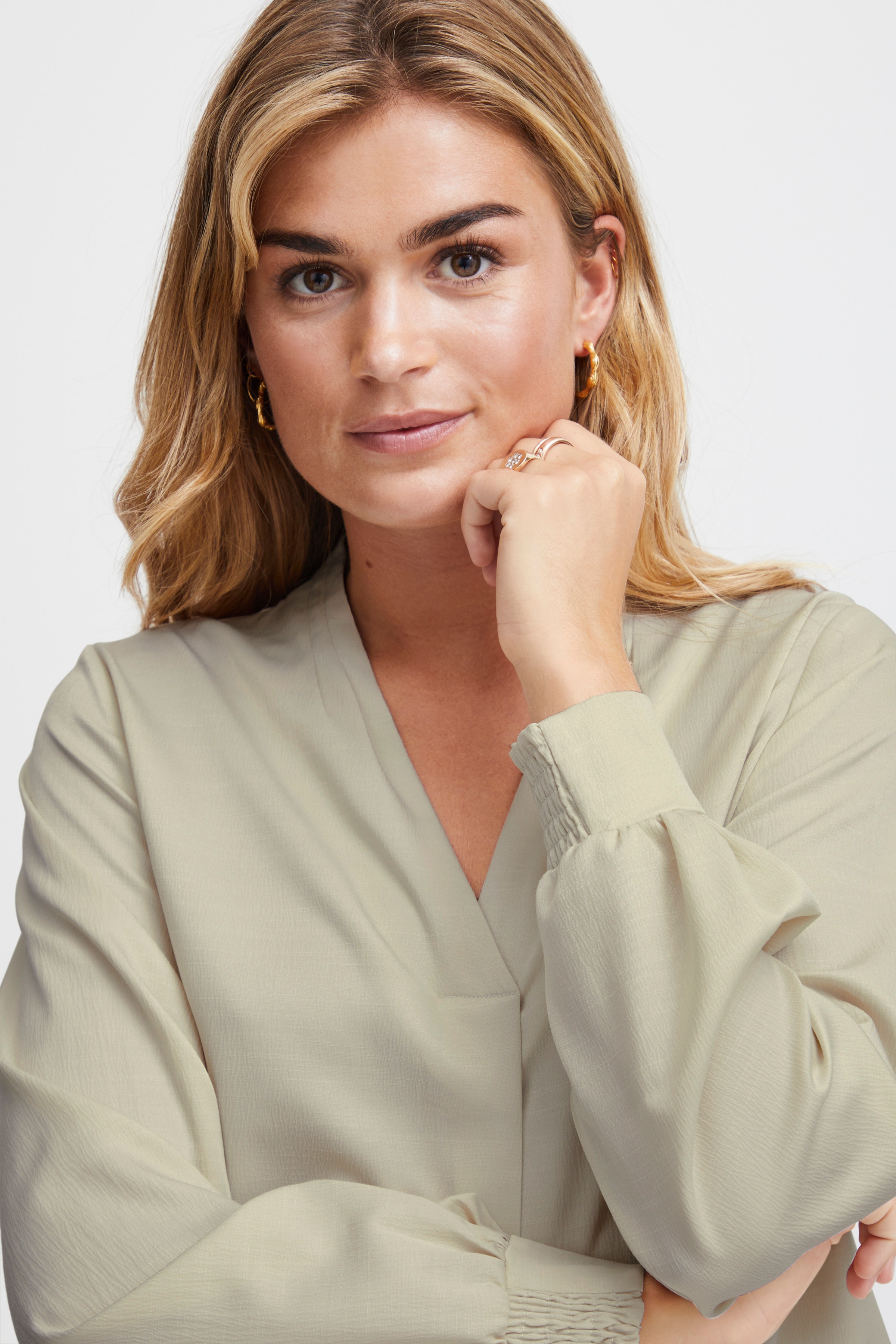 FRVILINE Blus LOOKBOOK DETAIL 20612820-130905