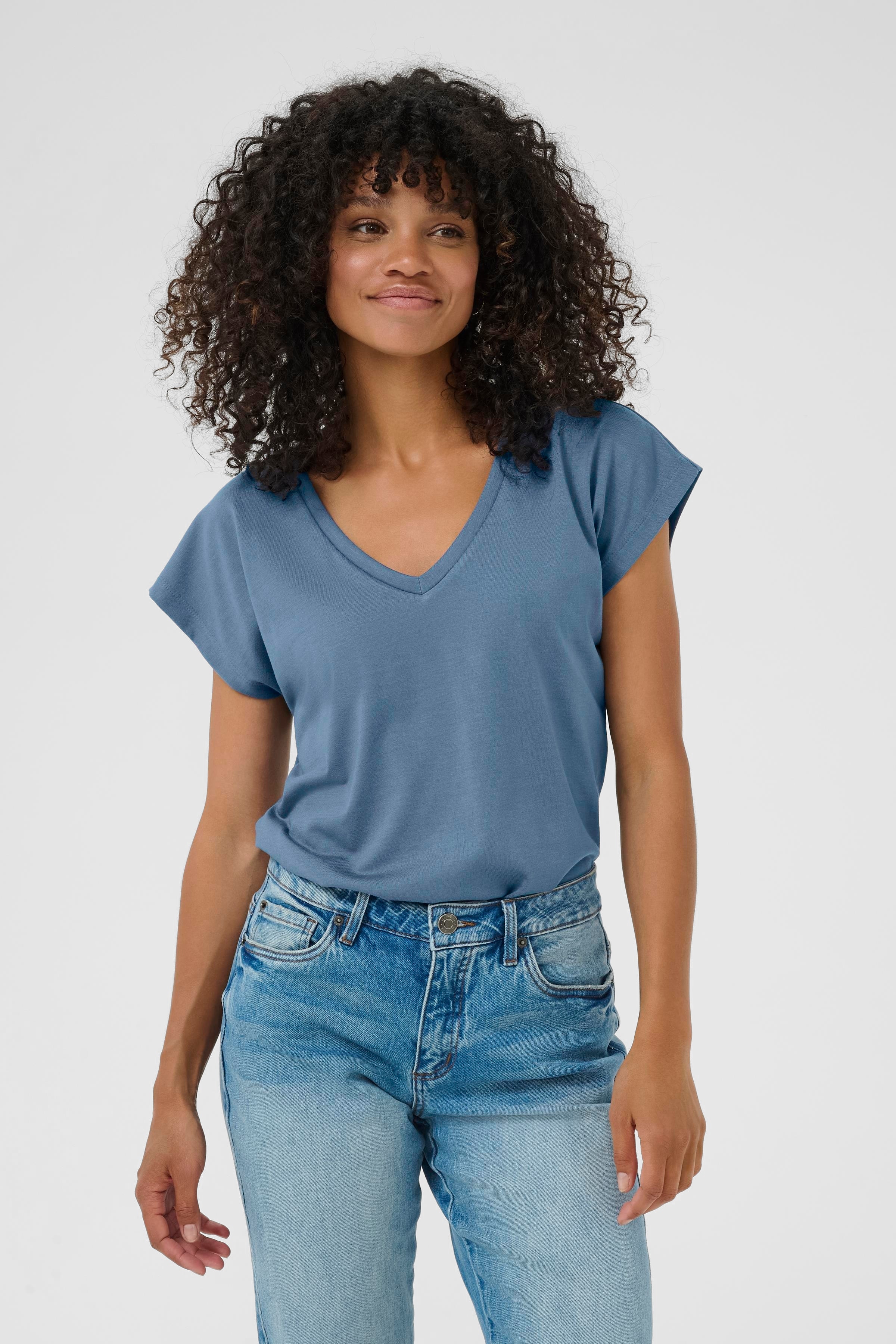 KAlise T-shirt LOOKBOOK FRONT 10504040-184028