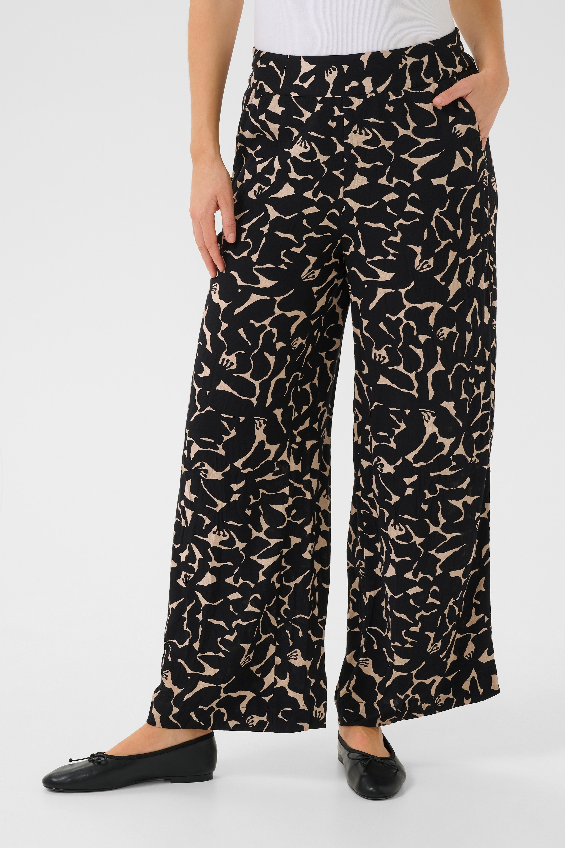 BPisabella Trousers LOOKBOOK FRONT 10590913-107876B