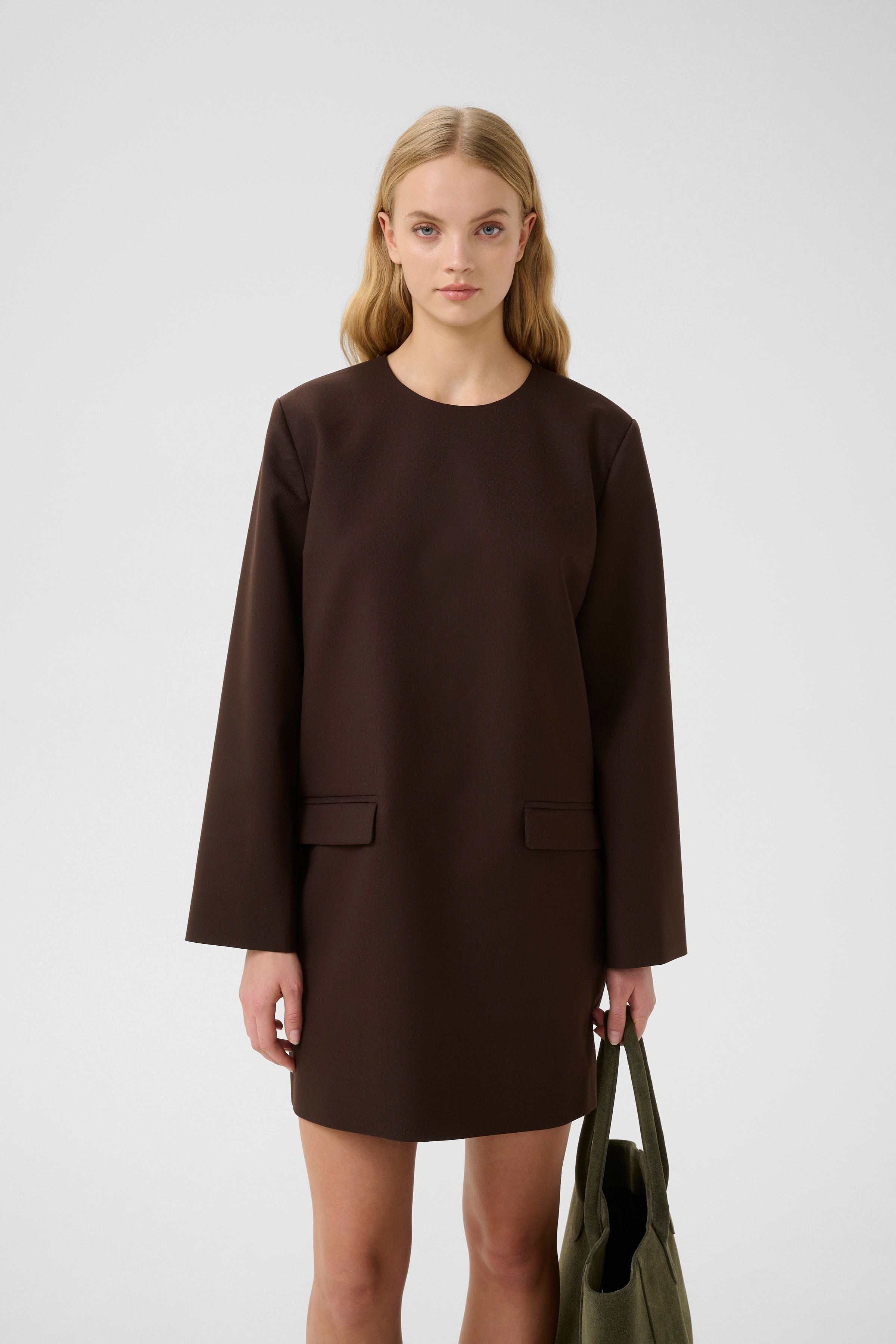 GZea Kjole LOOKBOOK FRONT 10910615-191106
