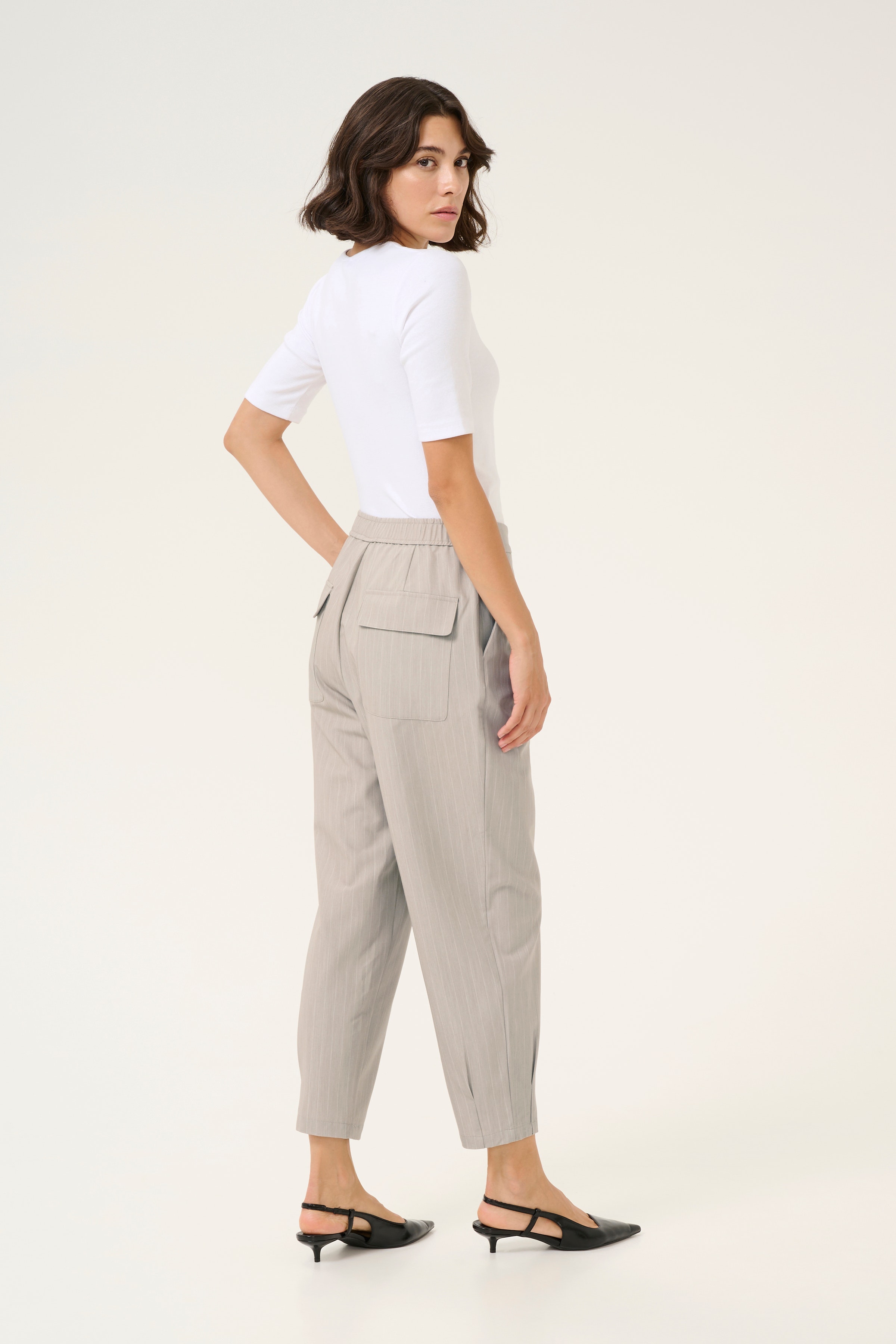 KAesther Trousers LOOKBOOK BACK 10509579-107069