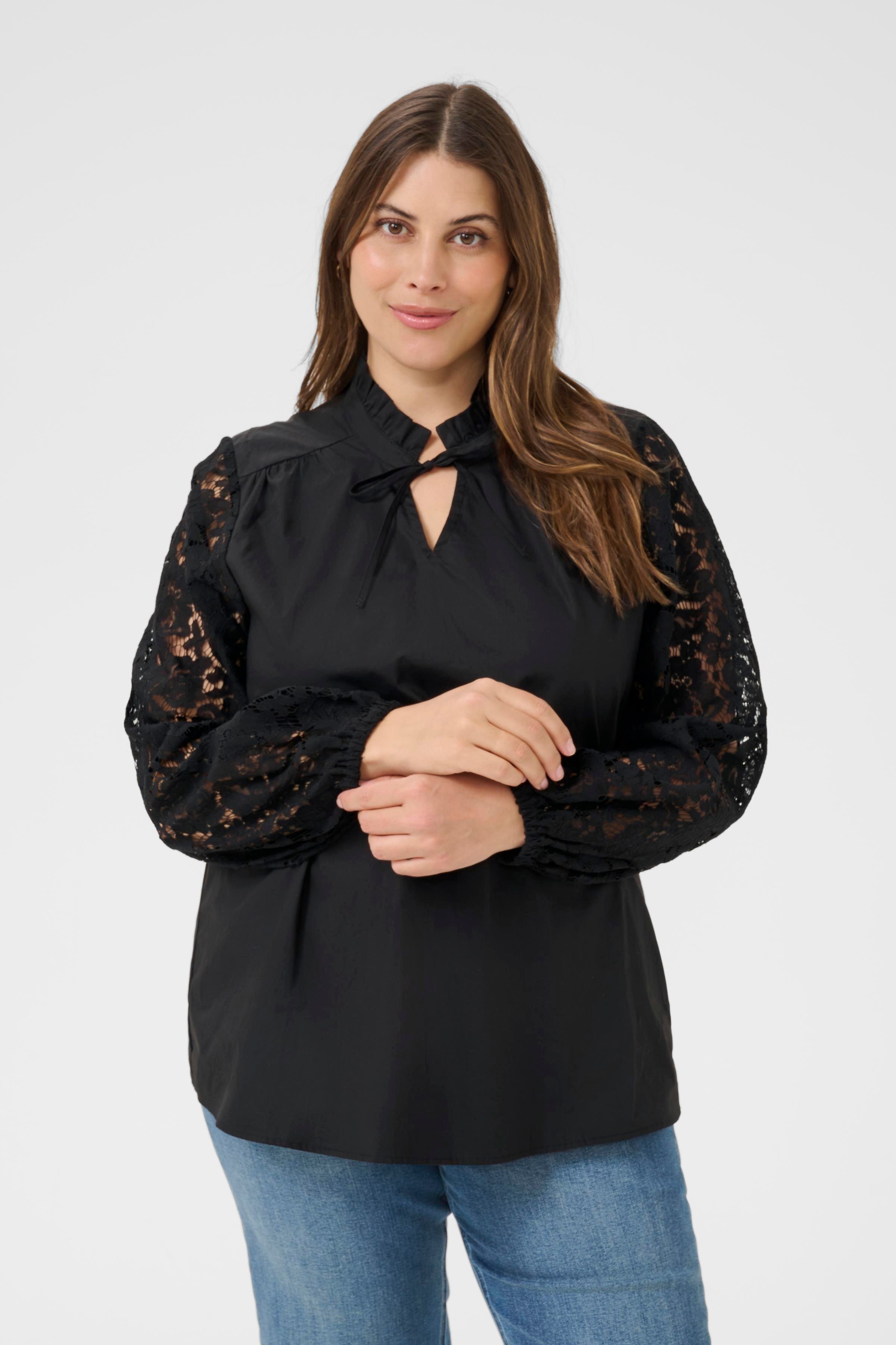 KCmynthia Bluse LOOKBOOK FRONT 10583686-100121