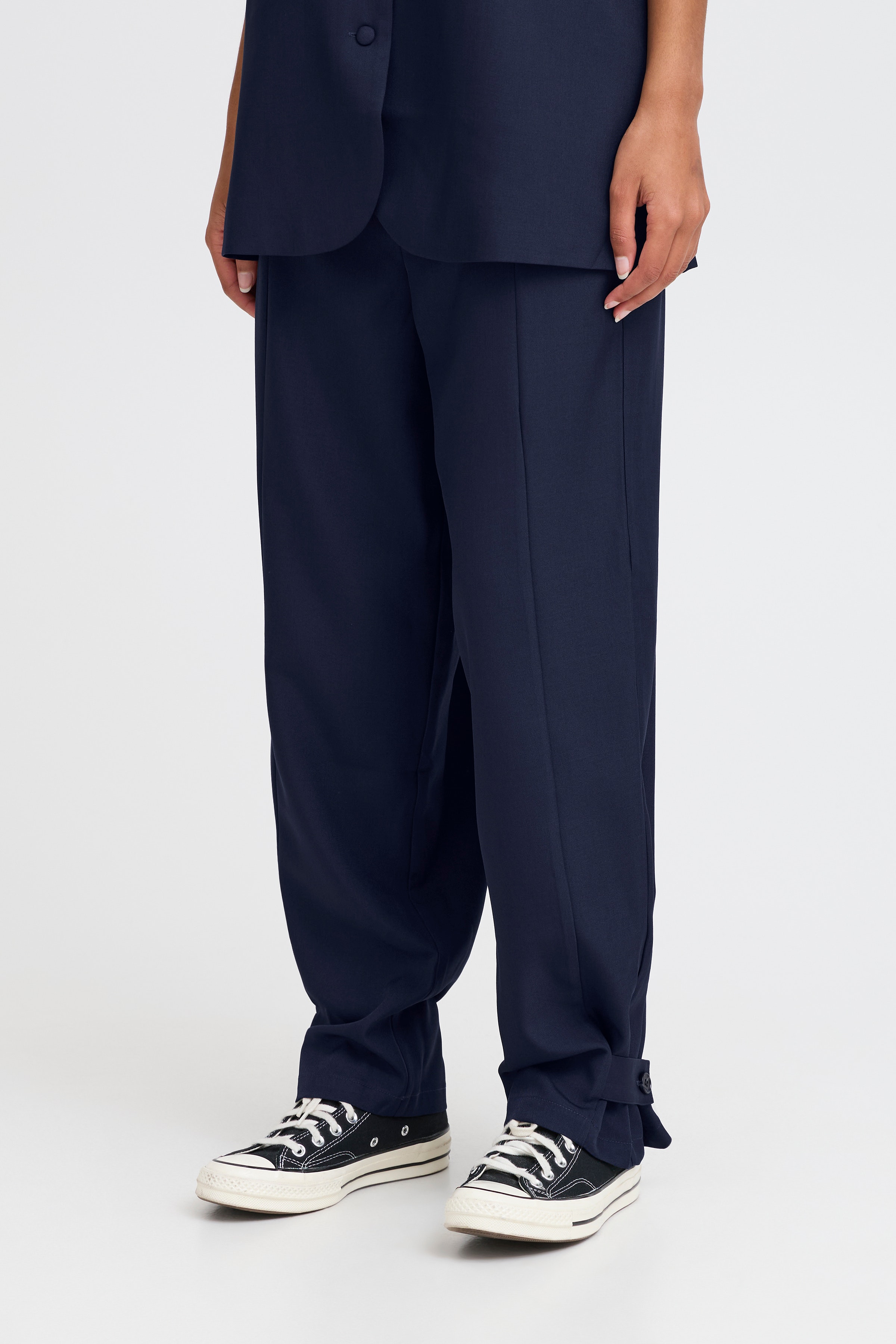 IXPETRA Trousers LOOKBOOK FRONT 20123616-194010