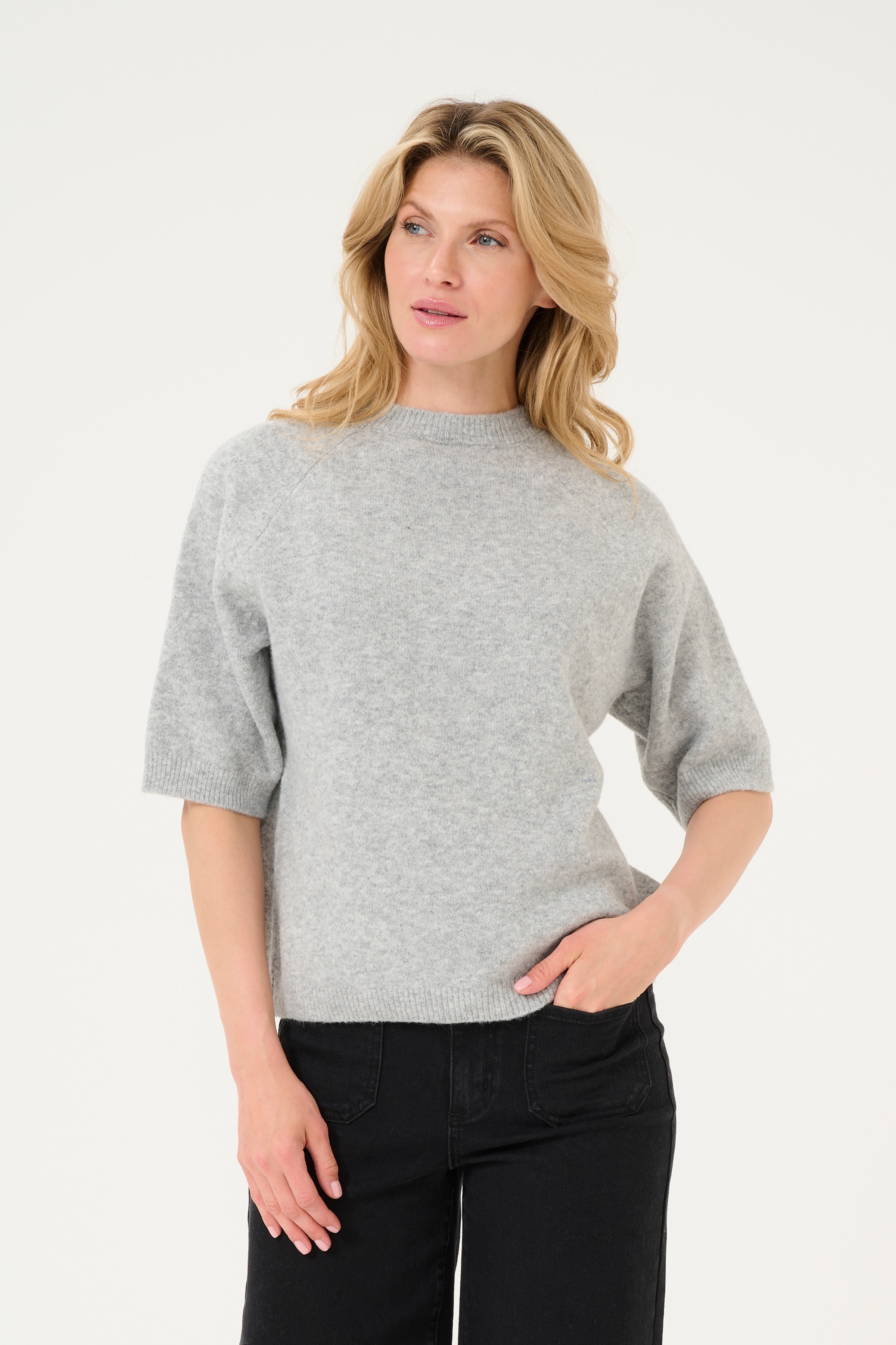 KAsylvie Pullover LOOKBOOK FRONT 10552352-100123