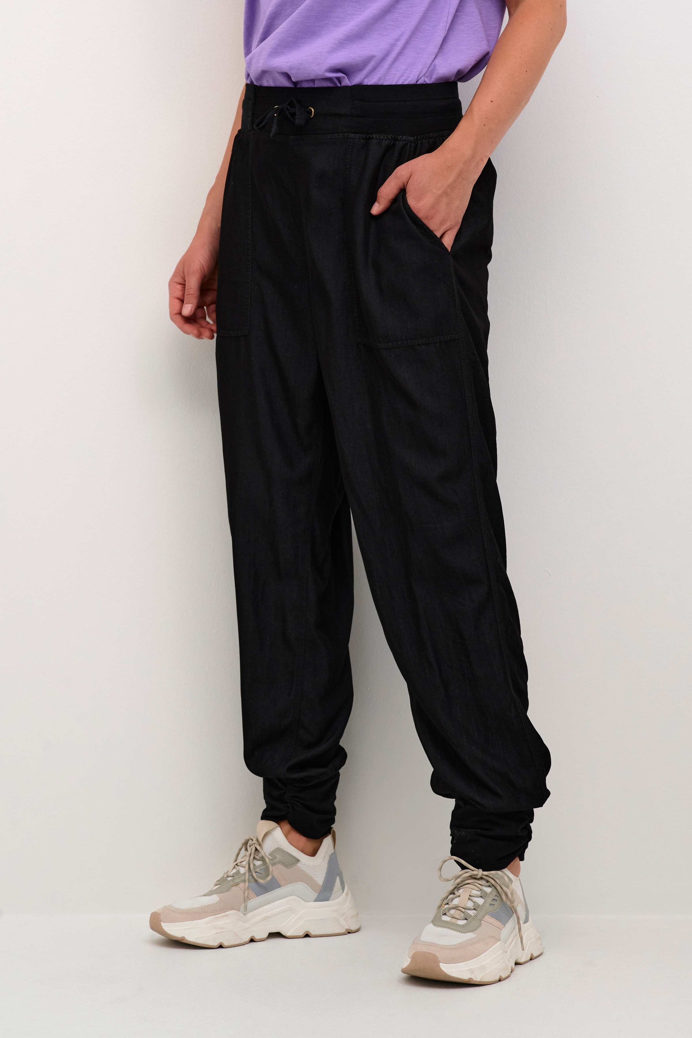 CRLine Trousers LOOKBOOK FRONT 10612184-100120