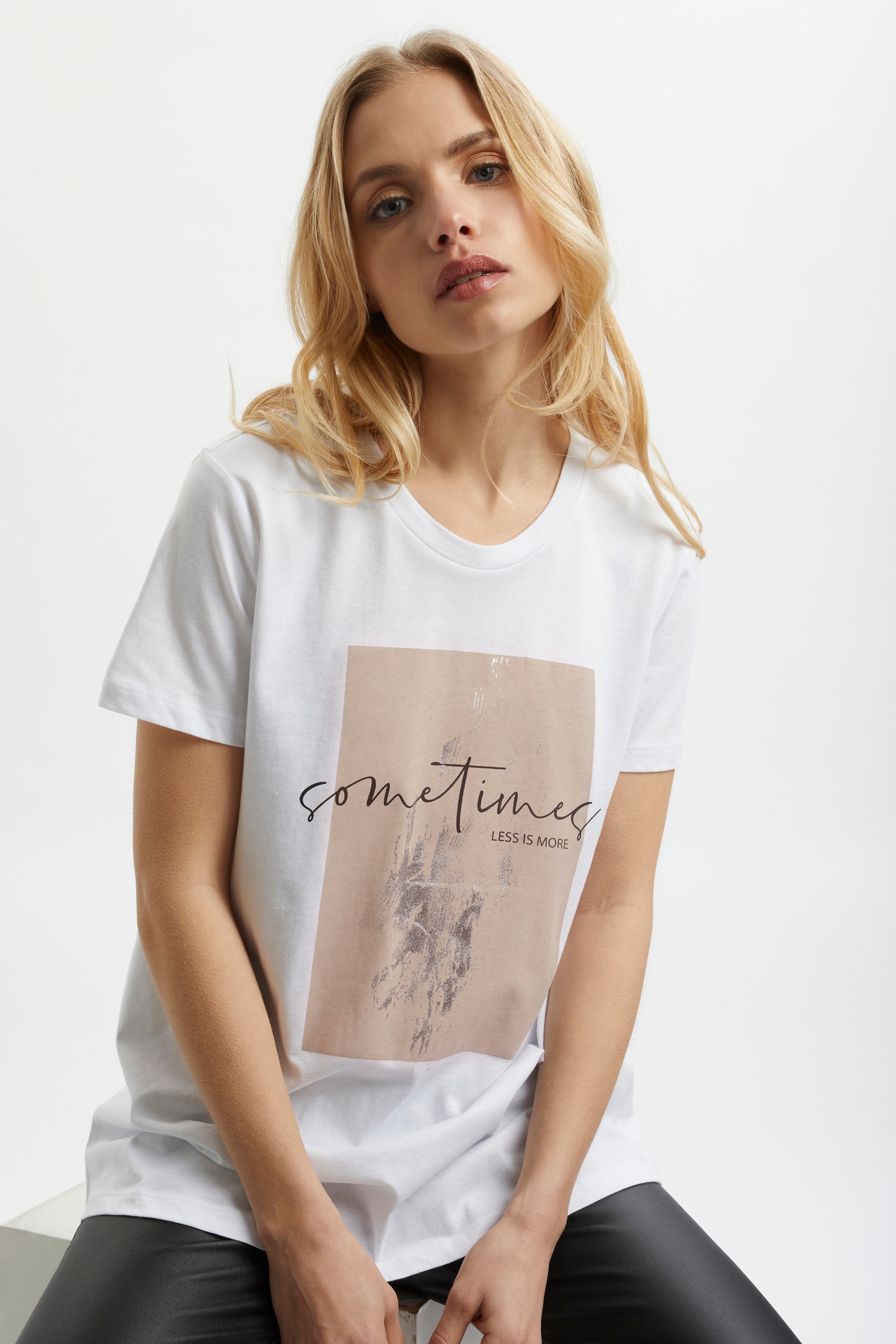 KAsorrin T-shirt LOOKBOOK DETAIL 10505918-110601